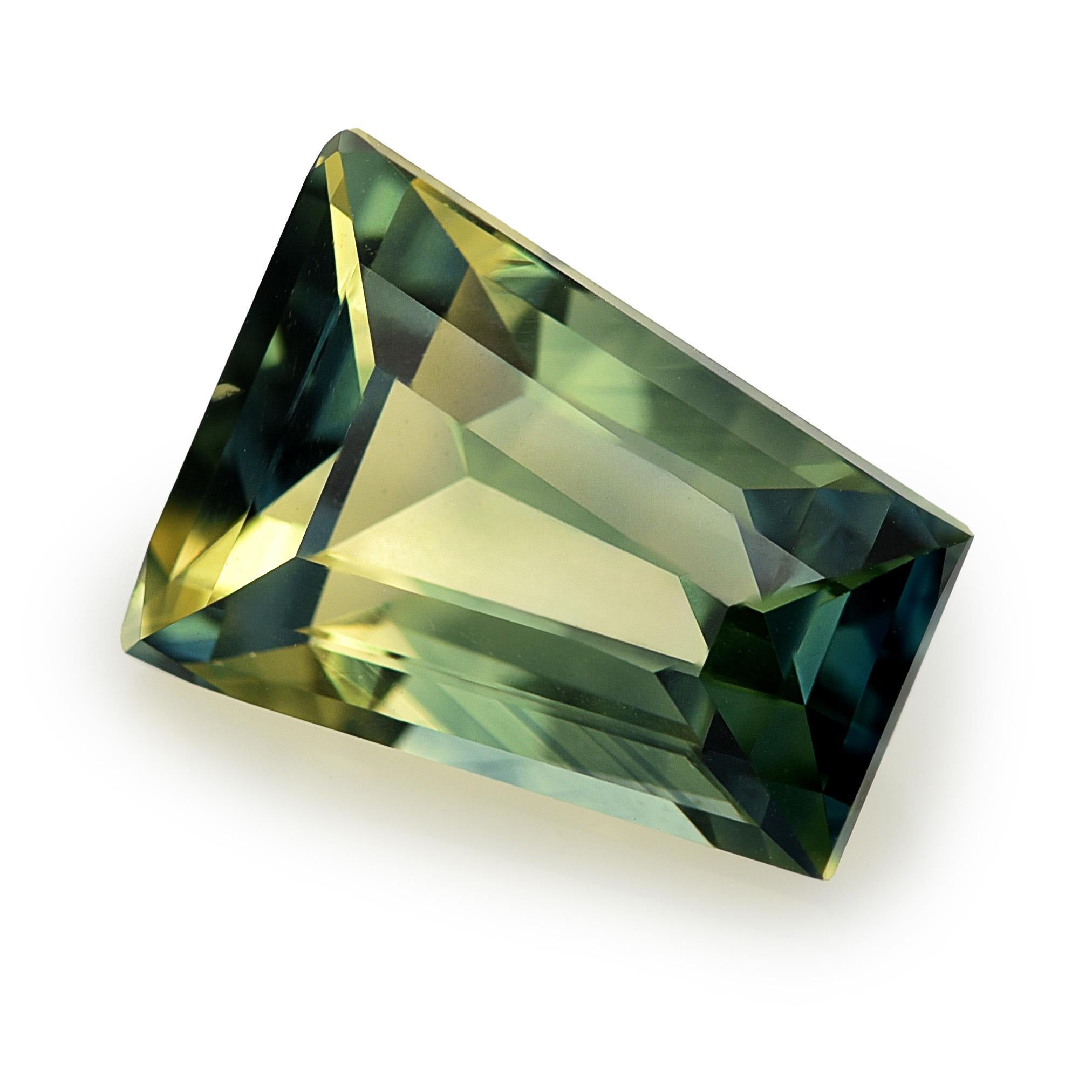 Trapezoid Cut GIA Certified 3.34 Carats Unheated Blue Yellow Sapphire For Sale