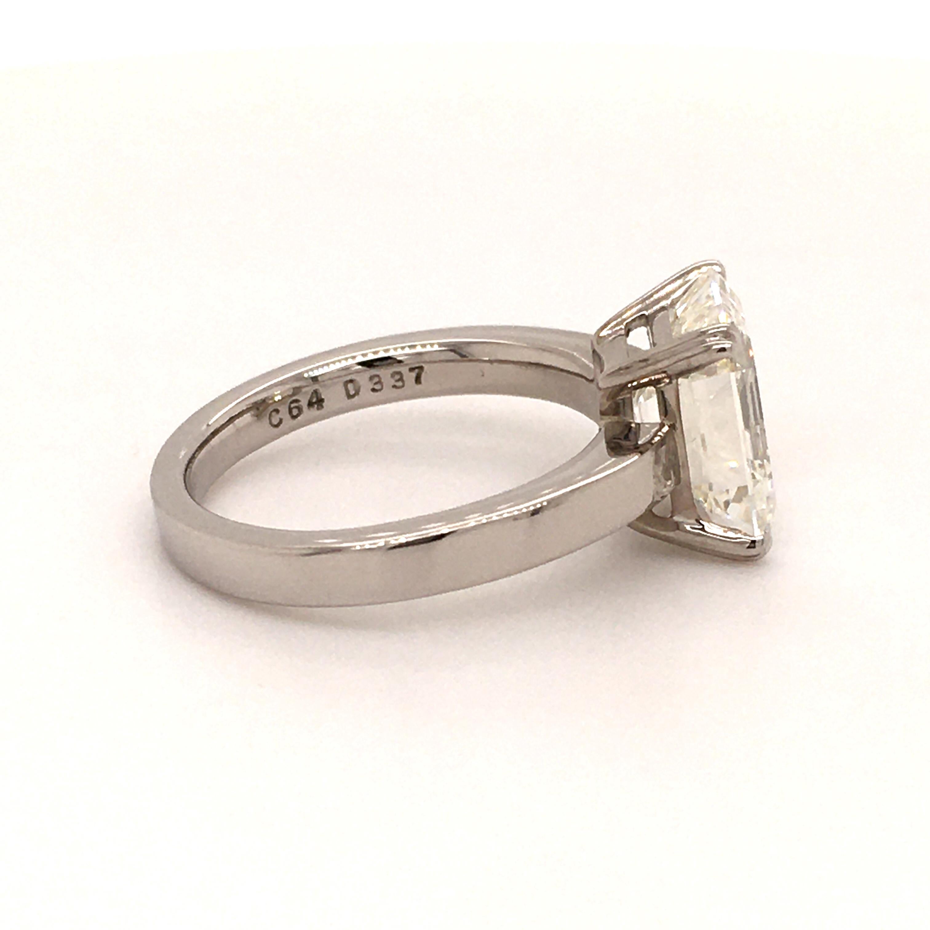 GIA-zertifizierter 3,37 Karat H-IF Diamantring mit Smaragdschliff für Damen oder Herren im Angebot