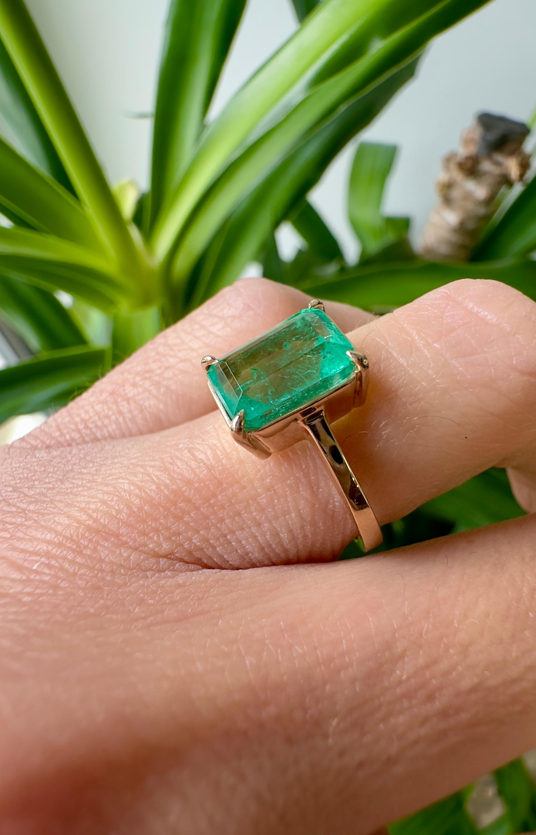 Bague solitaire en or jaune 14 carats avec émeraude colombienne certifiée GIA de 3,38 carats en vente 2