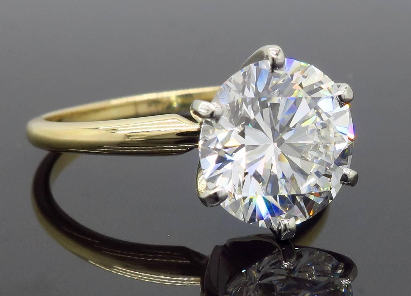 Women's or Men's GIA Certified 3.39 Carat Round Brilliant Cut Diamond Engagement Ring