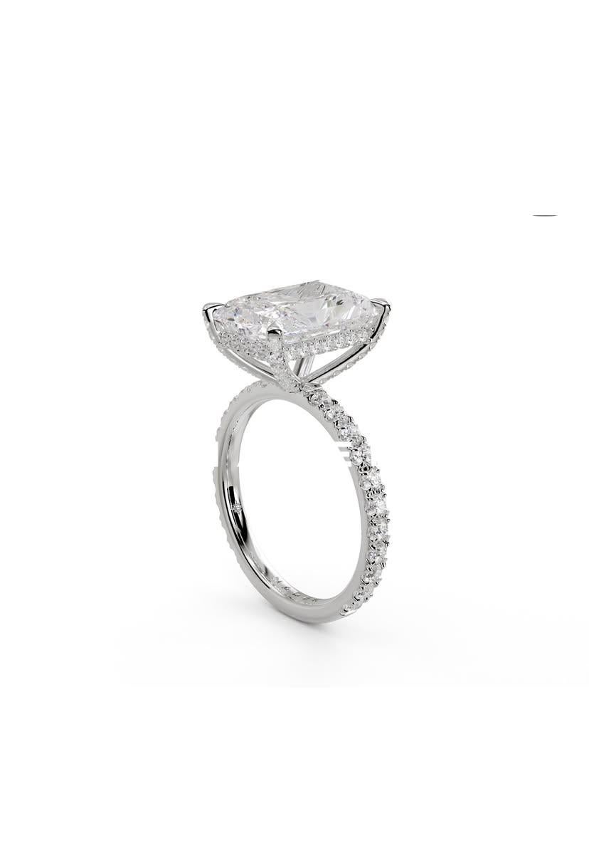 Alcune forme sono ammirate.
Altri sono quasi impossibili da trovare.

Un diamante da 3,48 carati con taglio radiante.
Colore  Impeccabile  Certificato GIA,_
Incastonato in oro 18 carati.

I diamanti radianti di colore D e purezza Flawless sono tra i