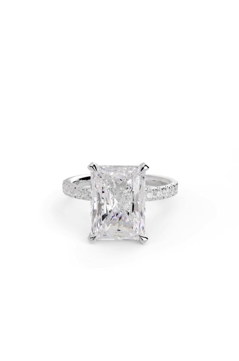 Taglio radiant GIA Certified 3,40 Carat FLAWLESS/D color Radiant Shape Diamond Anello in oro 18 carati in vendita