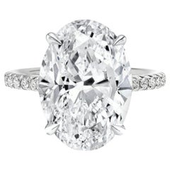 GIA-zertifizierte 3.40 Karat. E Farbe makelloser Reinheit Oval Pave Ring