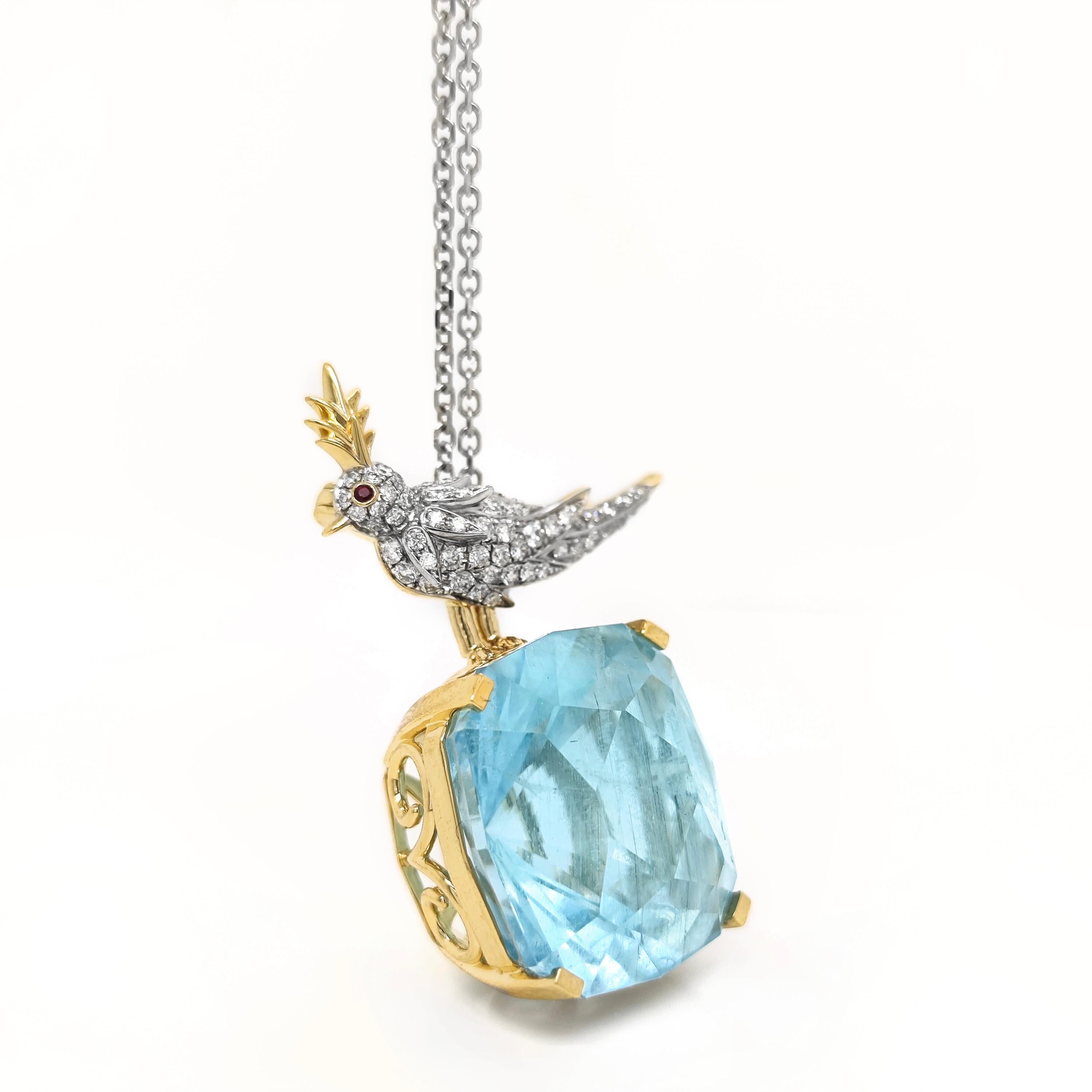 Taglio misto Ciondolo con acquamarina e diamante bianco e giallo certificato GIA da 34,05 carati in vendita