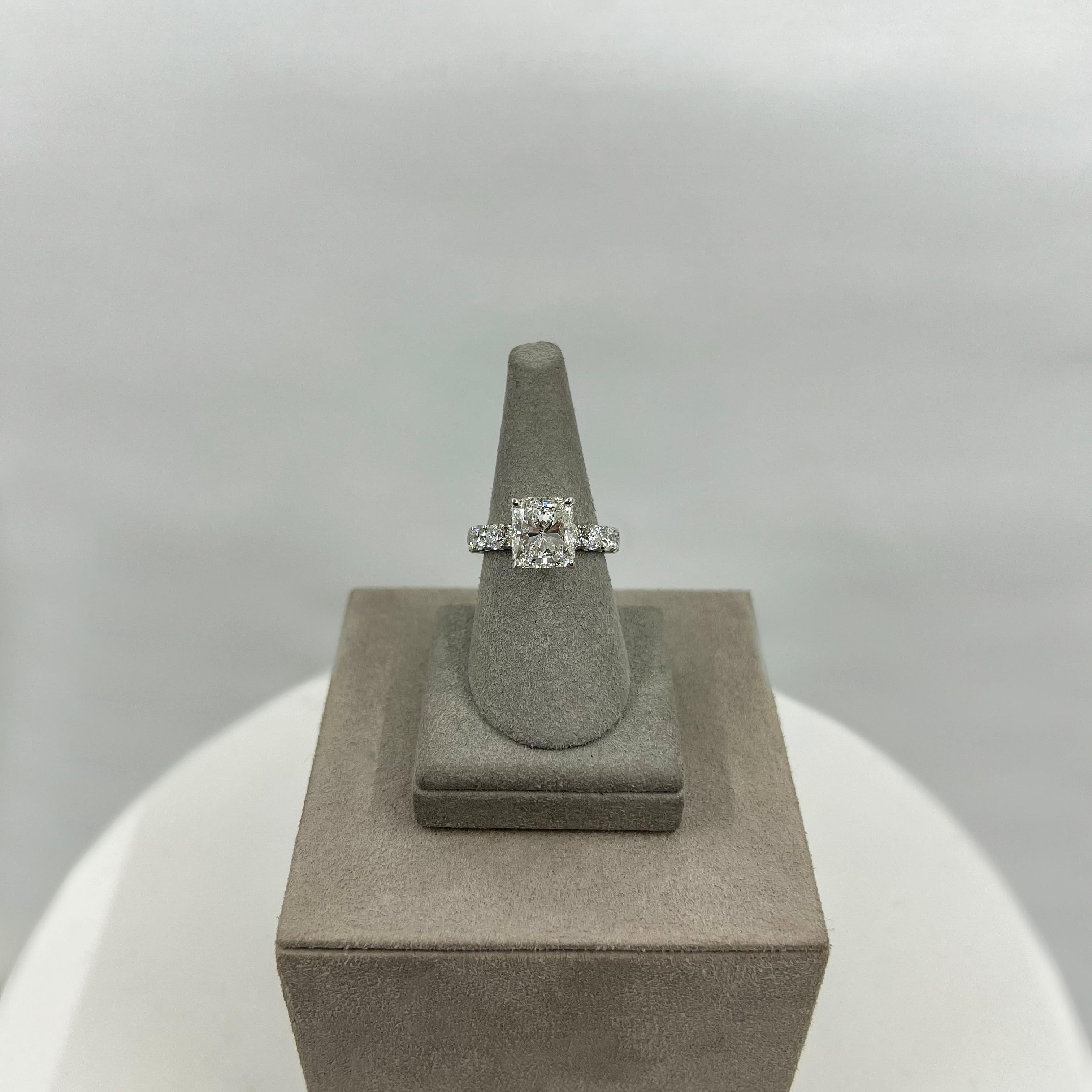 GIA Certified 3.41 Carats Radiant Cut Diamond Engagement Ring with Side Stones In New Condition In New York, NY