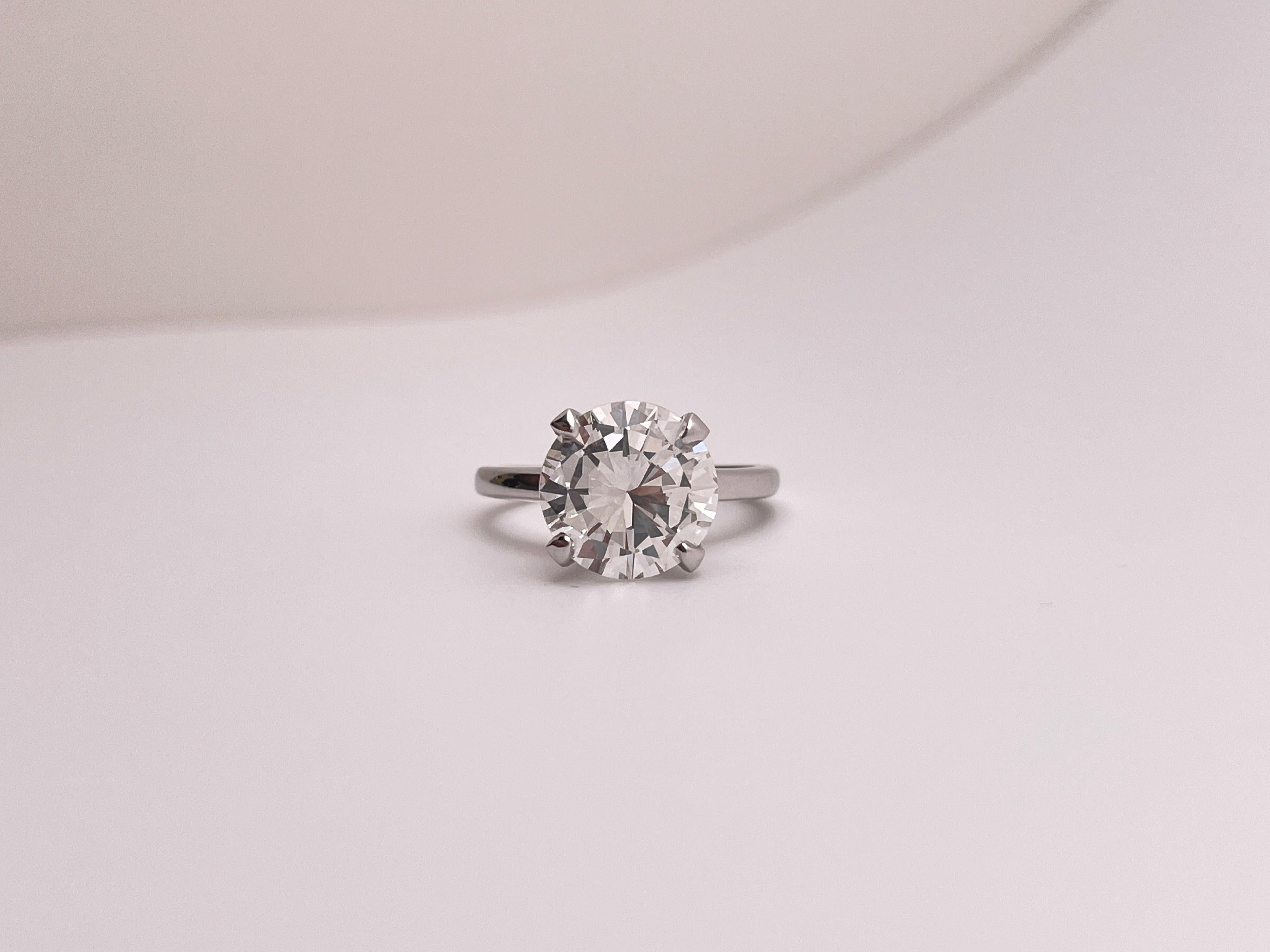 Bague de fiançailles en or blanc 14K certifiée GIA 3,42 CT de diamants naturels en vente 2