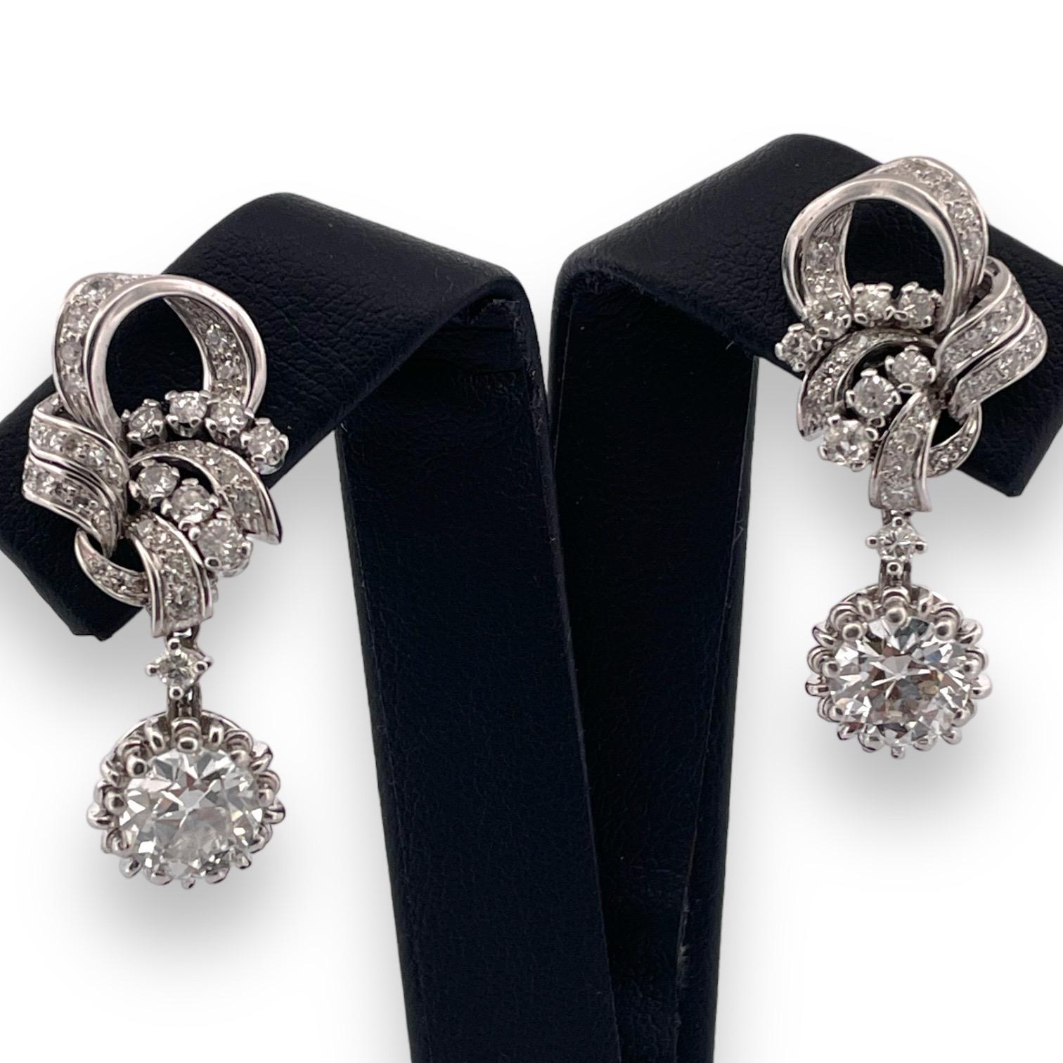 GIA Certified 3.44 Total Carat Weight Platinum Antique Earrings In Good Condition For Sale In New York, NY