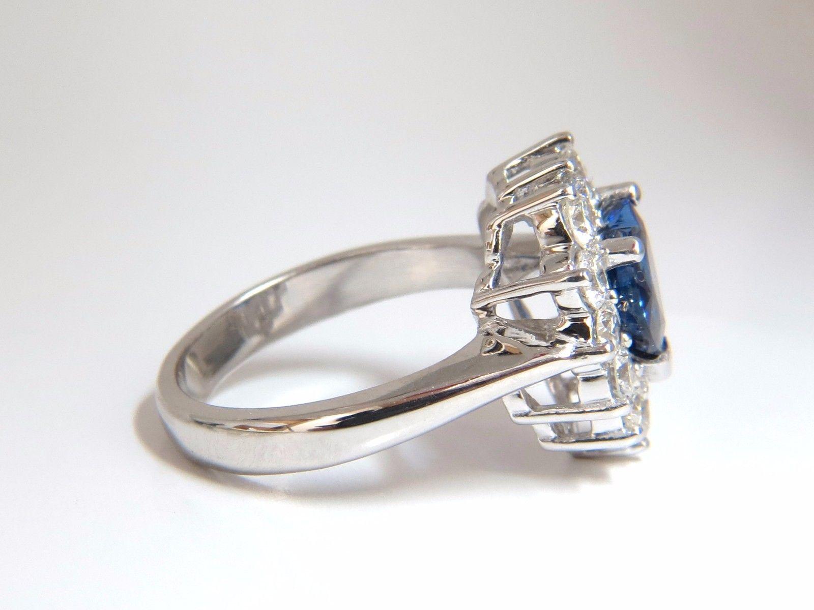 GIA Certified 3.45 Carat Natural Sapphire Diamonds Ring 18 Karat Heart Cut In New Condition In New York, NY