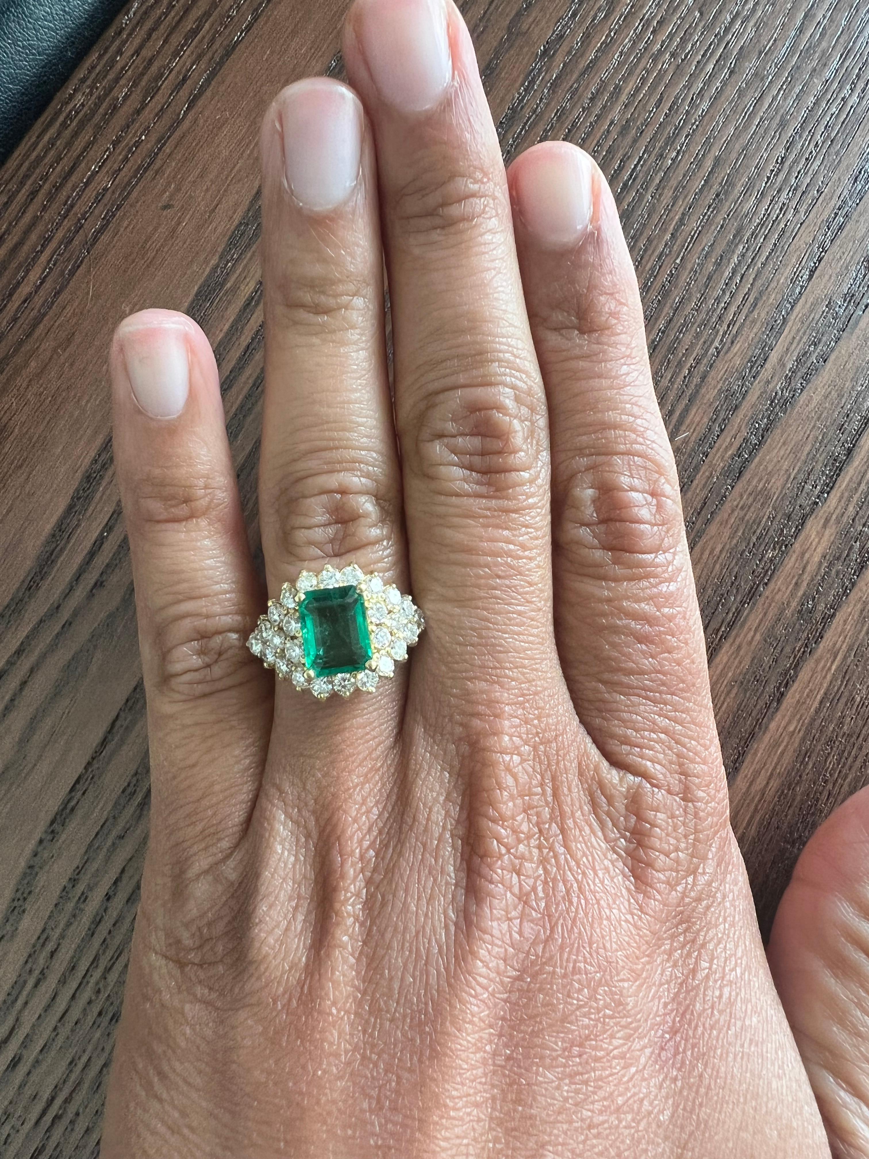 GIA Certified 3.46 Carat Emerald Diamond 18 Karat Yellow Gold Cluster Ring In New Condition For Sale In Los Angeles, CA