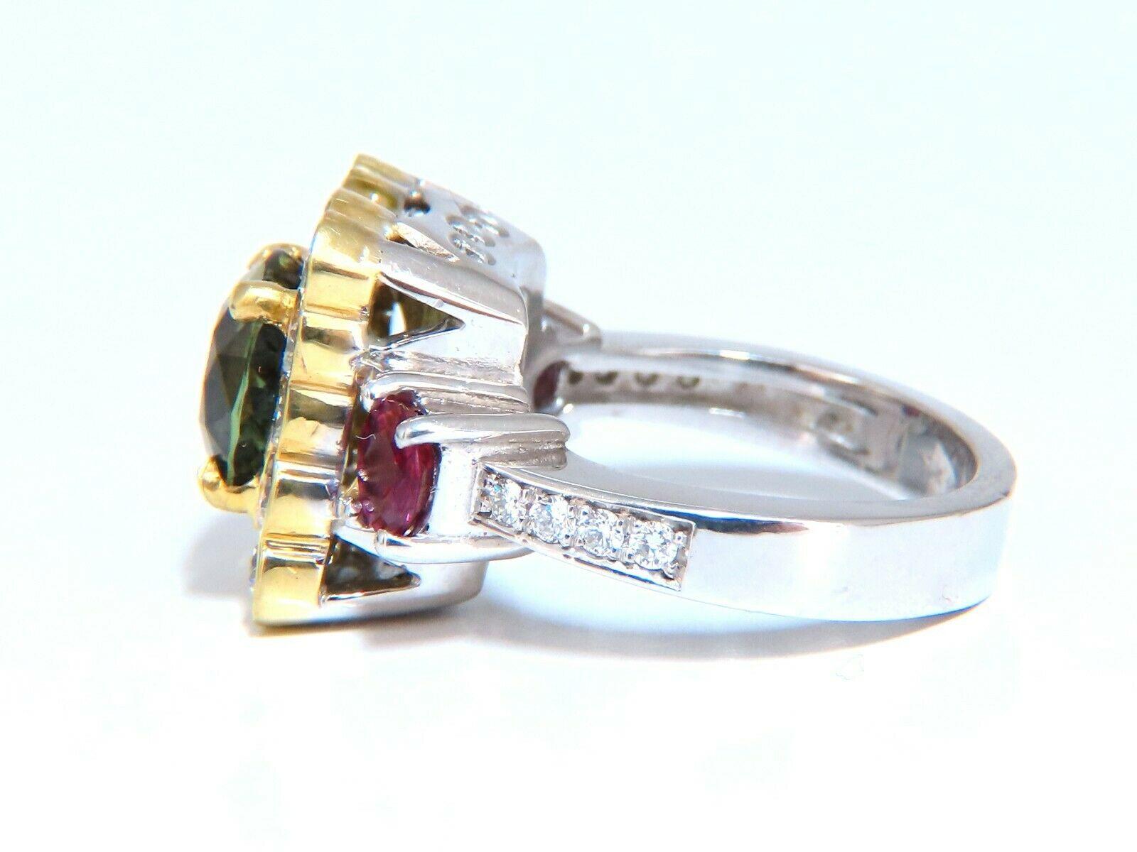 Bague d'alexandrite naturelle de 3,48 carats à couleur changeante, certifiée par le GIA.

Certificat # [téléphone supprimé par eBay]

Mesure 8,59 X 8,38 x 5,49 mm.

Transparent, vert changeant en jaune brun.

Coupe coussin - clarté nette.


1.rubis