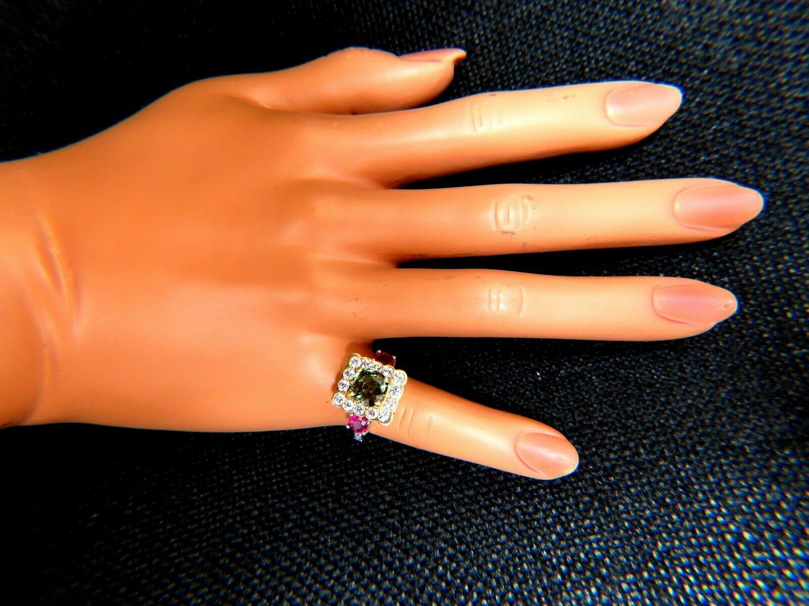 Bague en rubis et diamant alexandrite naturelle à couleur changeante de 3,48 carats certifiée GIA Neuf - En vente à New York, NY