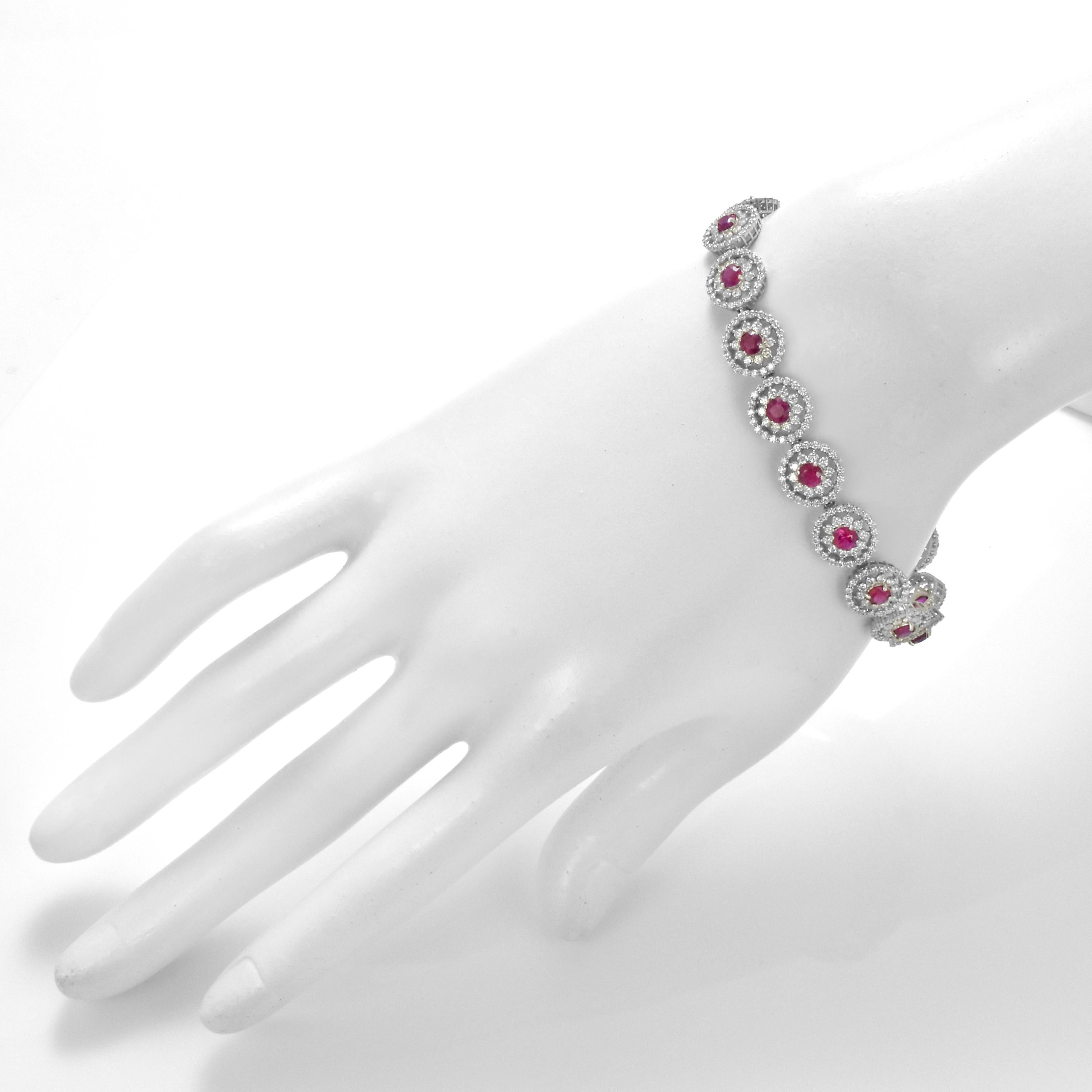 GIA-zertifiziertes Armband aus Platin mit 3,48 Karat burmesischen Rubinen und Diamanten Damen im Angebot