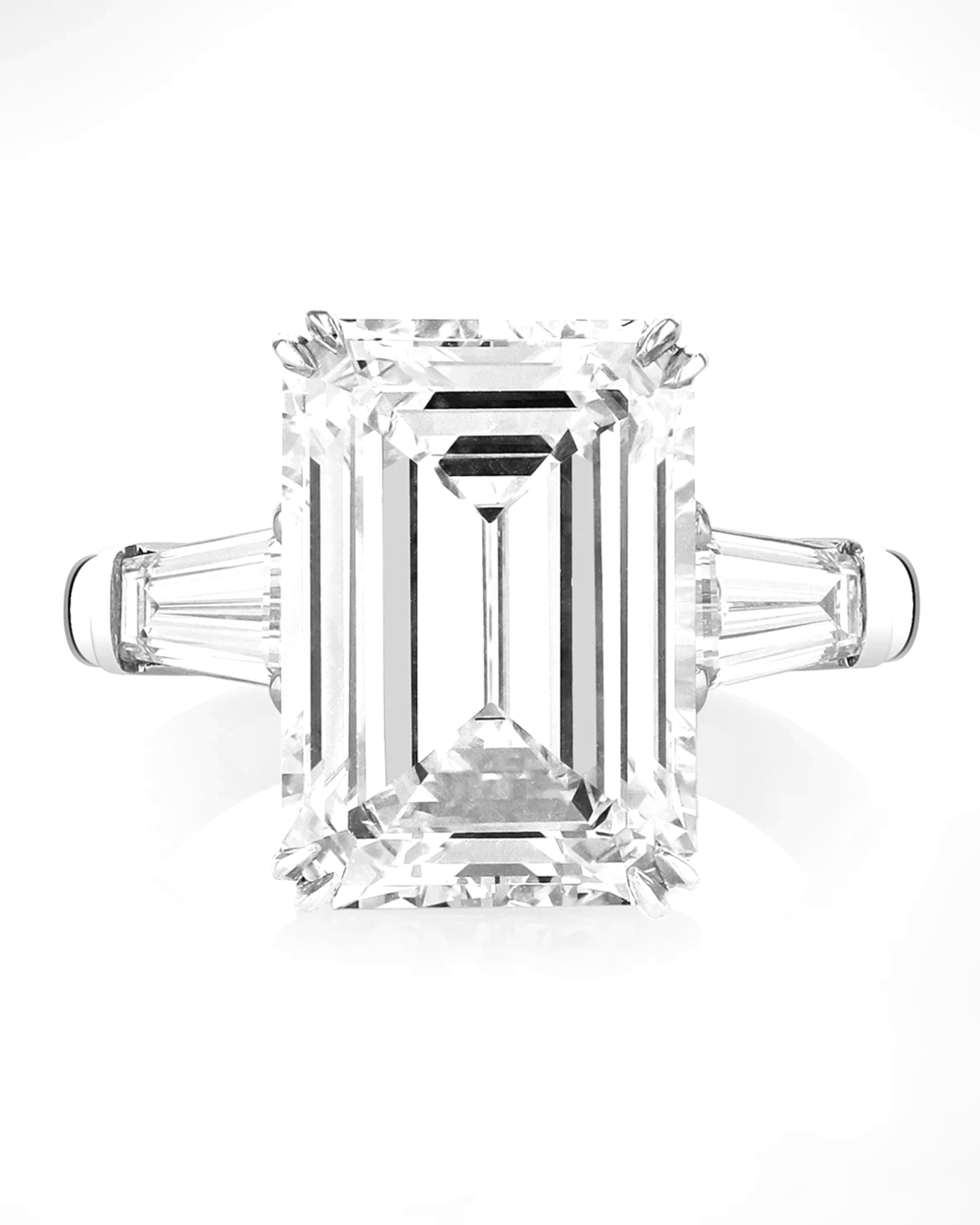 Contemporary GIA Certified 3 Carat Emerald Cut Diamond Engagement Platinum Ring For Sale