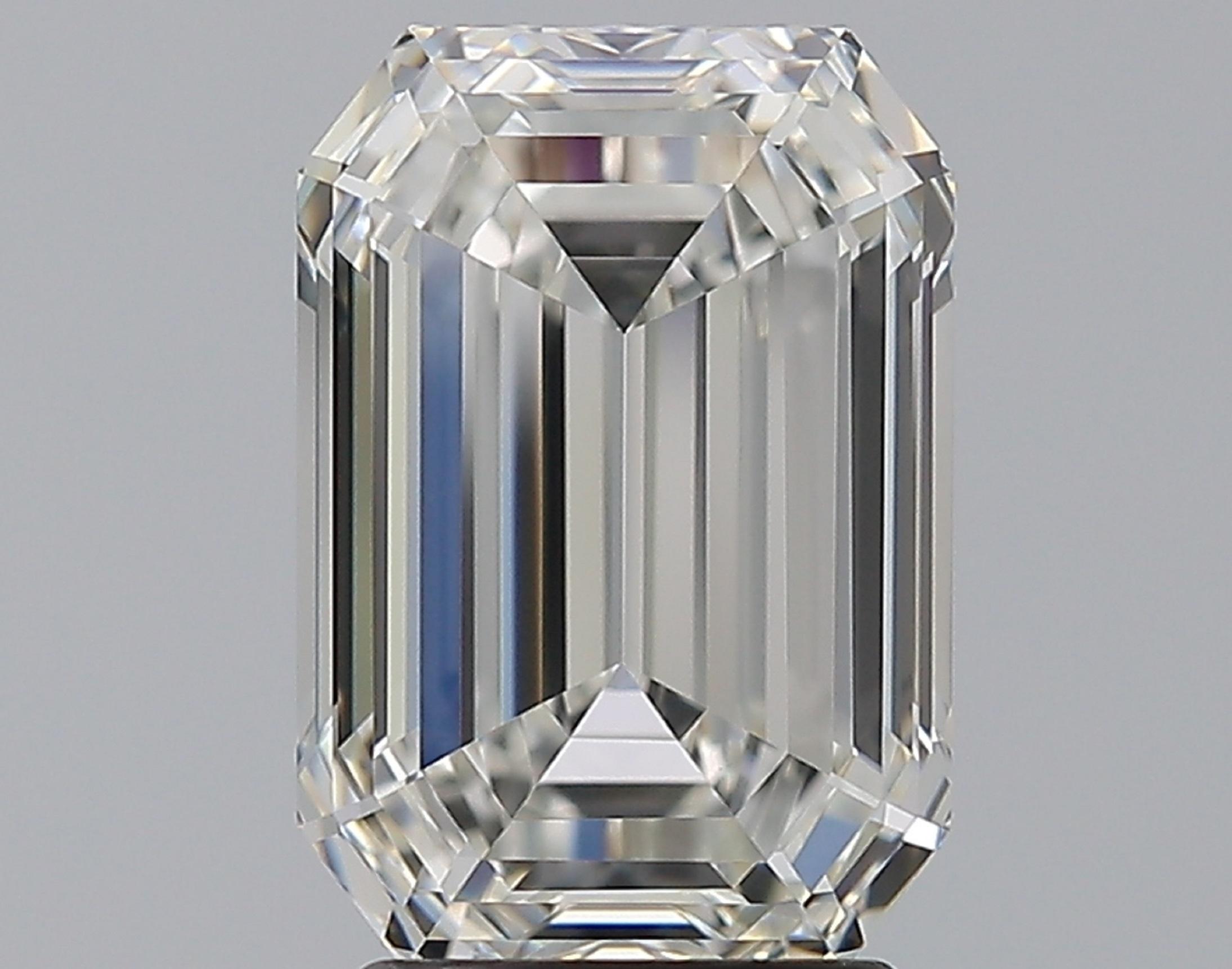 3.5 emerald cut diamond ring