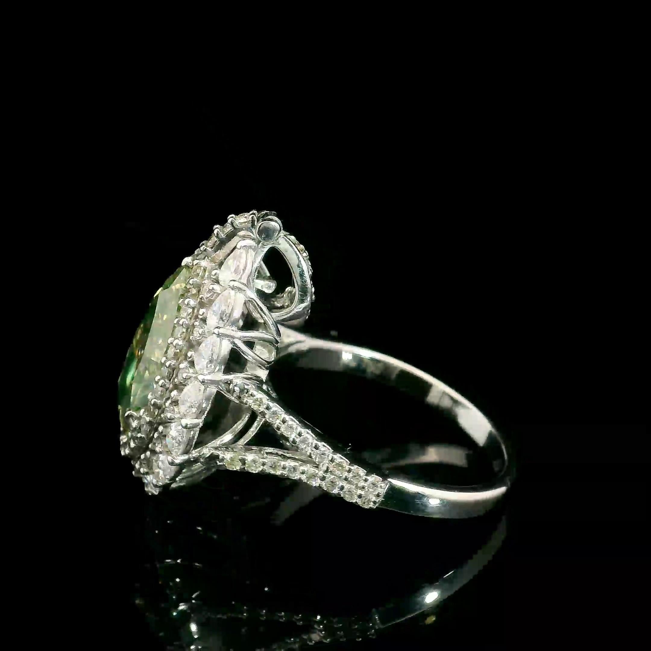 Taglio a goccia Anello con diamante VS2 certificato GIA da 3,50 carati di colore giallo bruno-verdastro in vendita