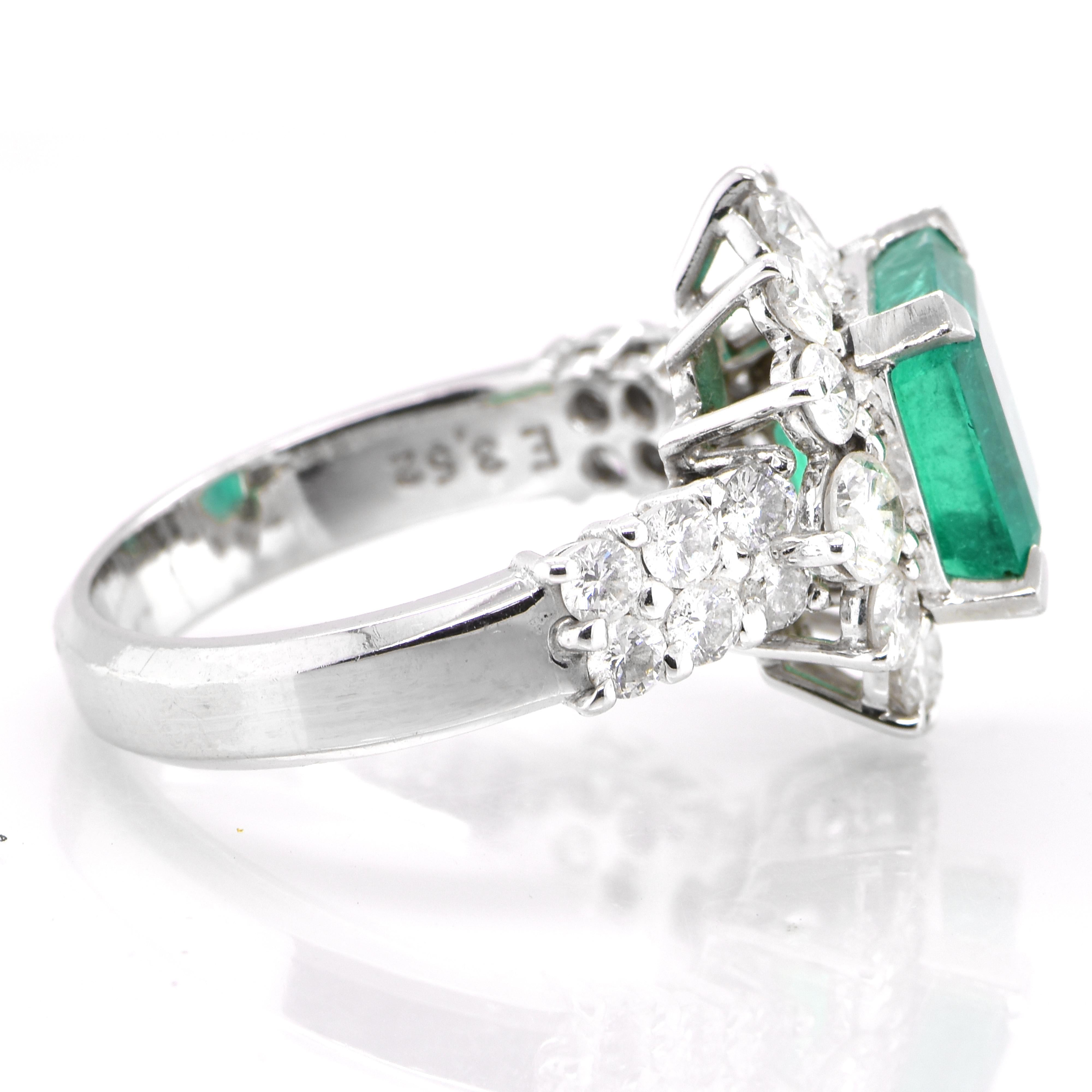 GIA Certified 3.52 Carat, Minor Oil (F1), Colombian Emerald and Diamond Ring In New Condition For Sale In Tokyo, JP