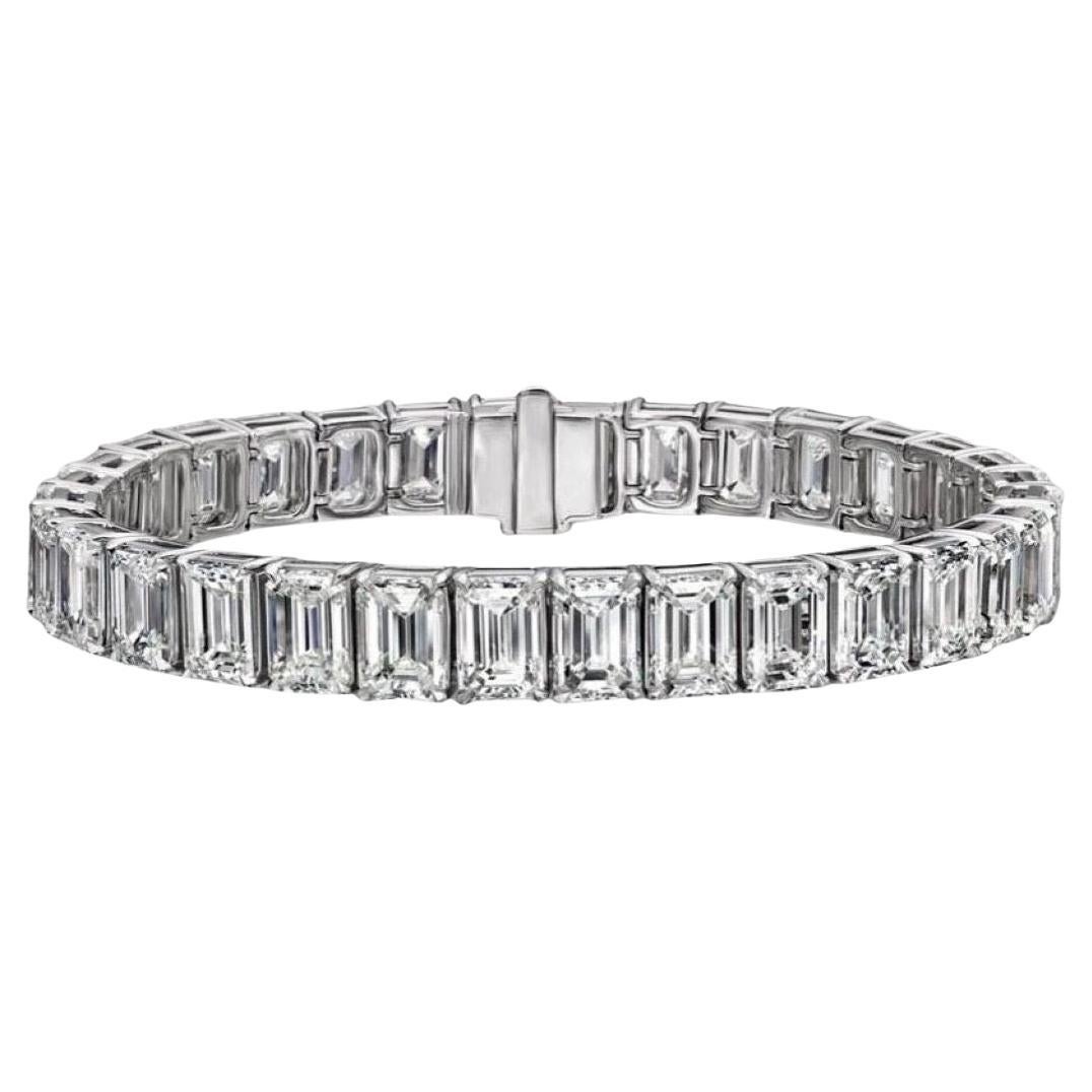 Bracelet tennis avec diamants taille émeraude de 35,20 carats de couleur HIJ certifiés GIA