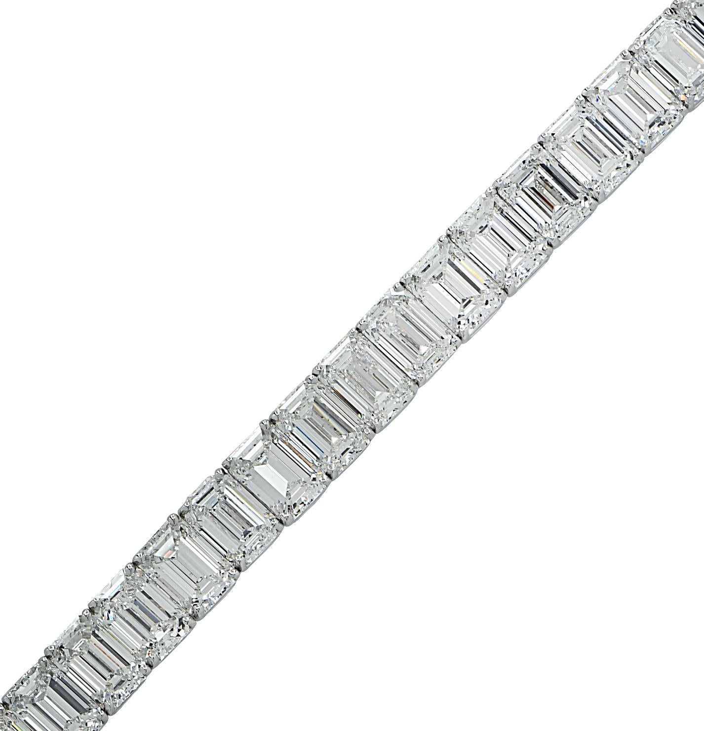 GIA Certified 35.28 Carat Emerald Cut Tennis Bracelet In New Condition For Sale In Miami, FL