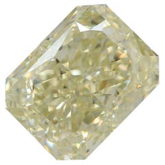 Diamante certificado por el GIA de 3,53 quilates de color amarillo verdoso claro fantasía y claridad VS2