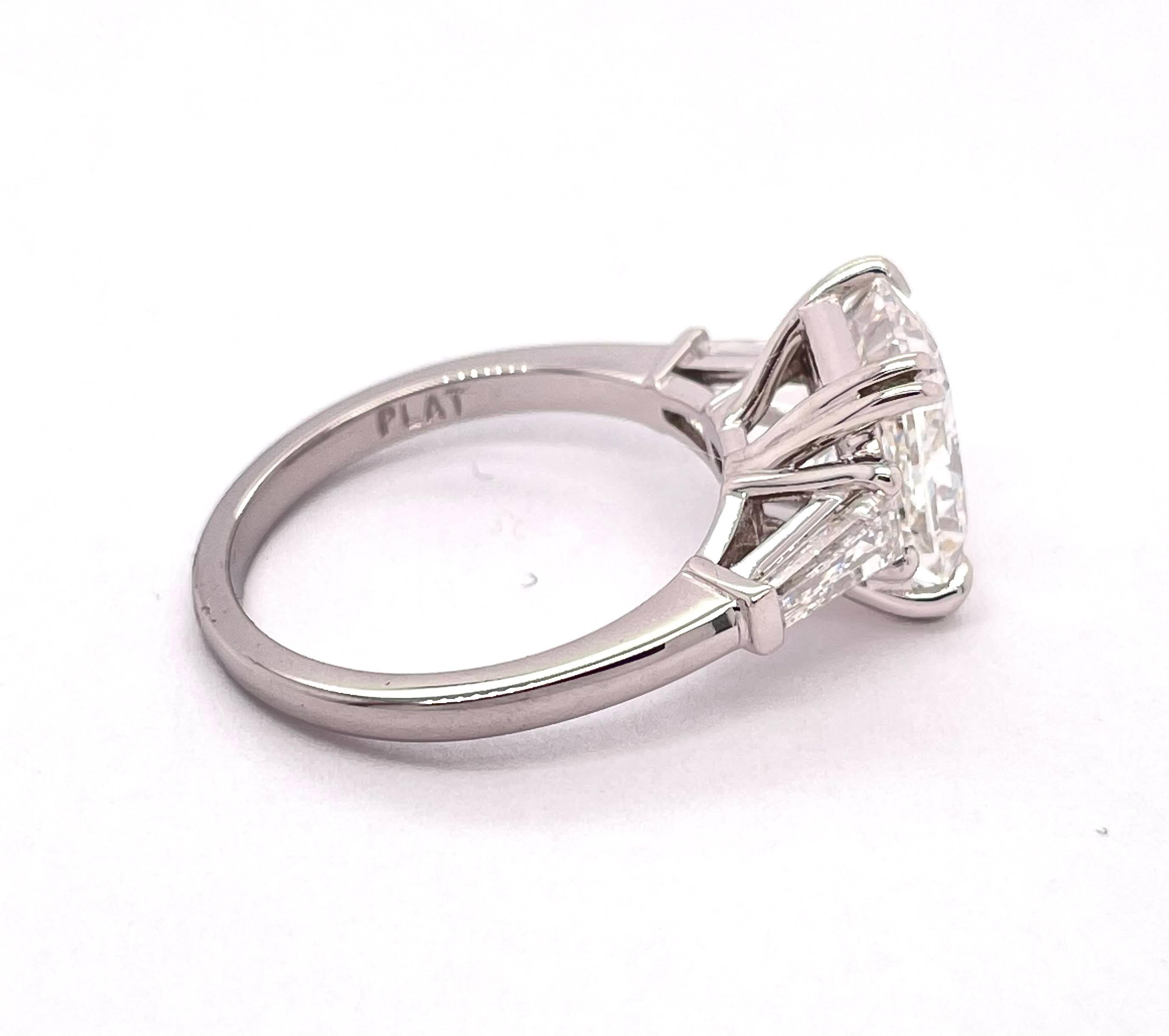 Women's GIA Certified 3.54 Carat Radiant Diamond Engagement Ring 