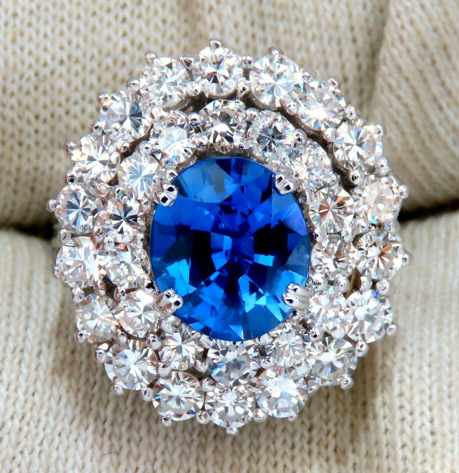 GIA Certified 3.55ct Natural No Heat Blue Sapphire Cocktail Cluster Ring 18kt In New Condition For Sale In New York, NY