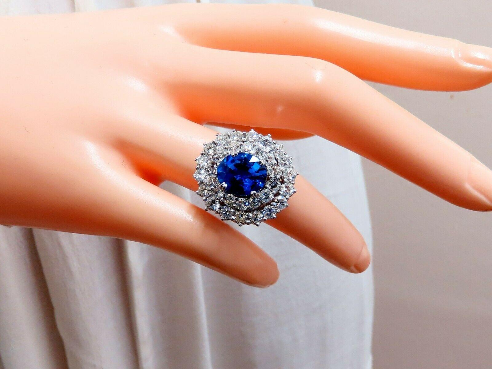 Bague grappe de cocktail en or 18 carats avec saphir bleu naturel non chauffé de 3,55 carats, certifié GIA en vente 1