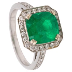 Vintage Gia Certified 3.56 Cts Muzo Colombian Emerald and Diamonds Ring 18Kt White Gold