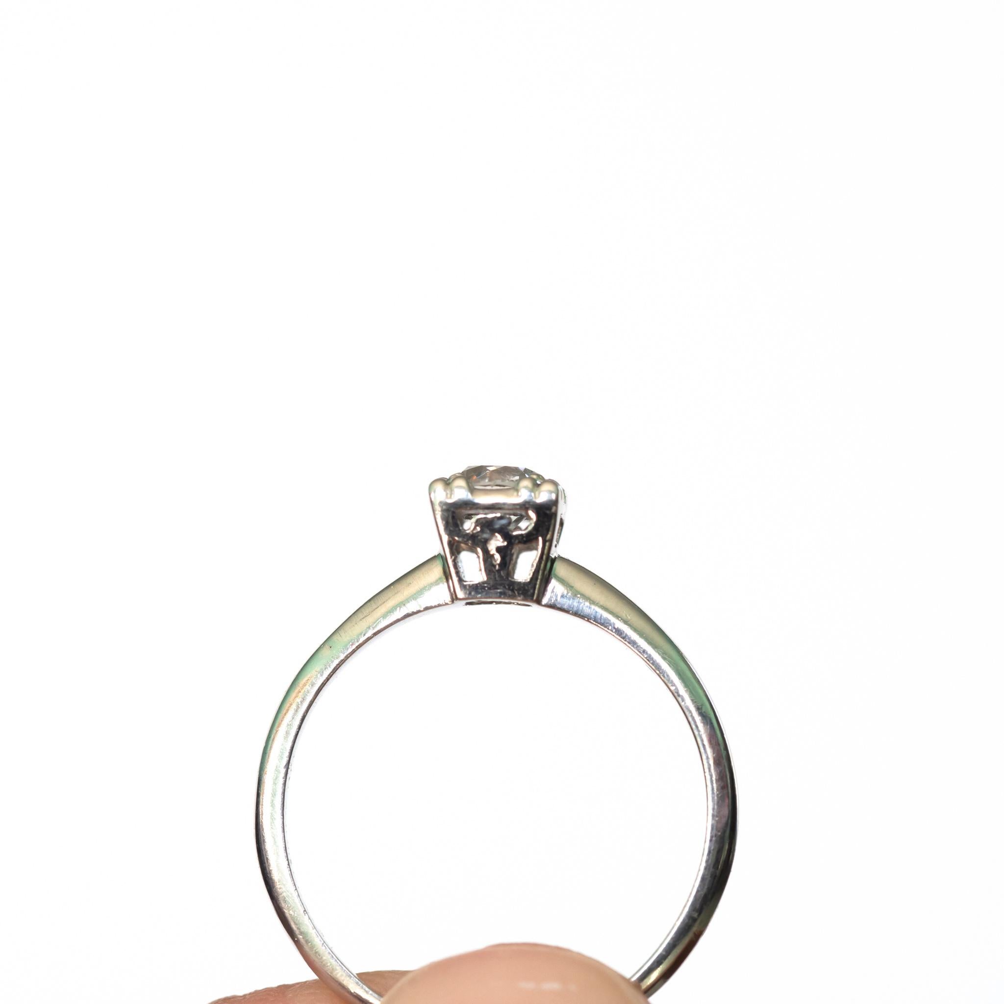 Art Deco GIA Certified .36 Carat Diamond Platinum Engagement Ring For Sale