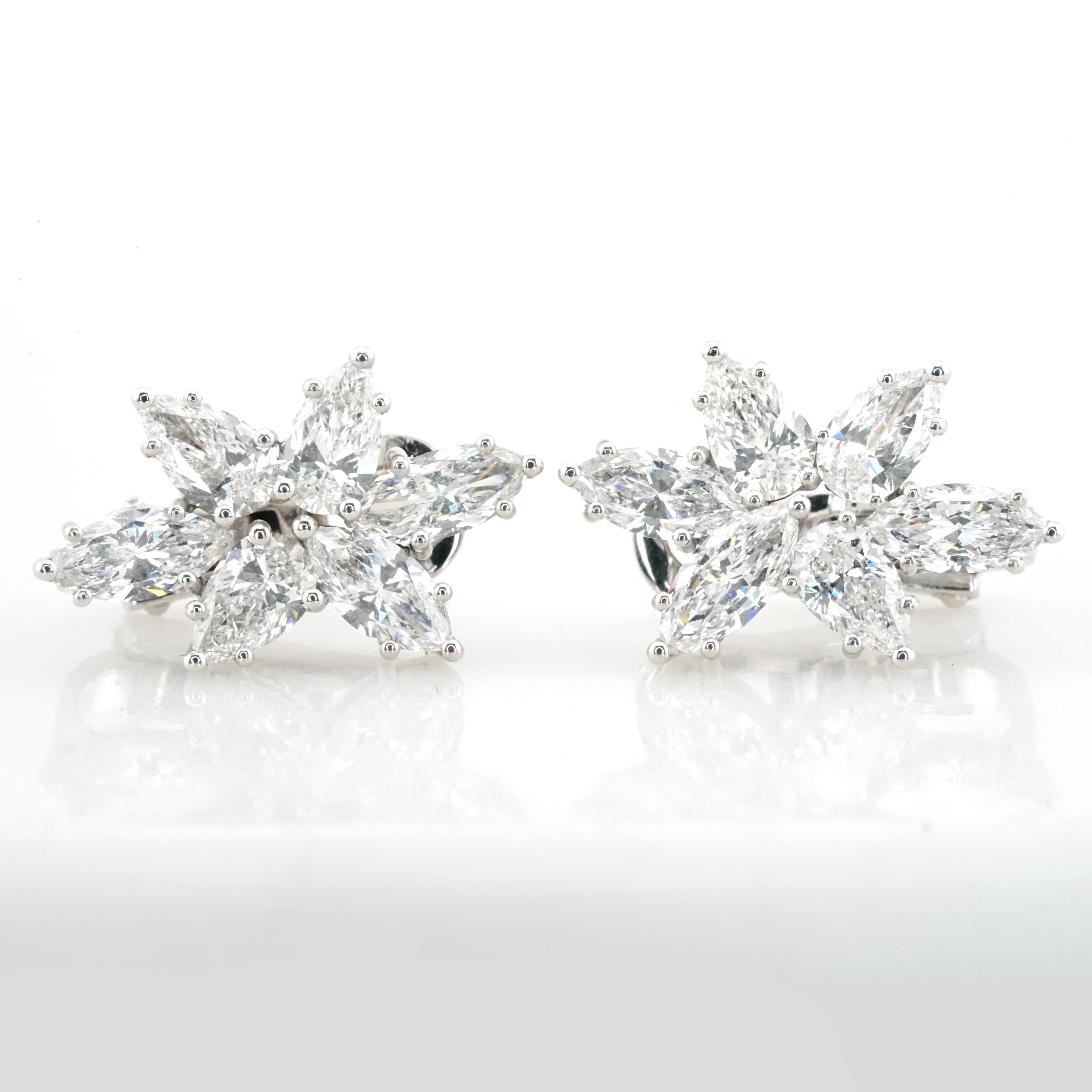 These exquisite Antinori di Sanpietro Lever-Back earrings, handcrafted with precision and care in Italy, are the epitome of luxury and elegance. Each earring is composed of 18k white gold, providing a perfect, lustrous foundation for the array of
