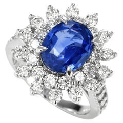 GIA Certified 3.61 Carat Unheated Sapphire and Diamond Ring Made in Platinum