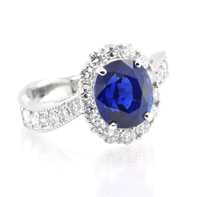 Modern Gia Certified 3.64 Carat Natural Royal Blue Ceylon Sapphire Ring Set in Platinum For Sale