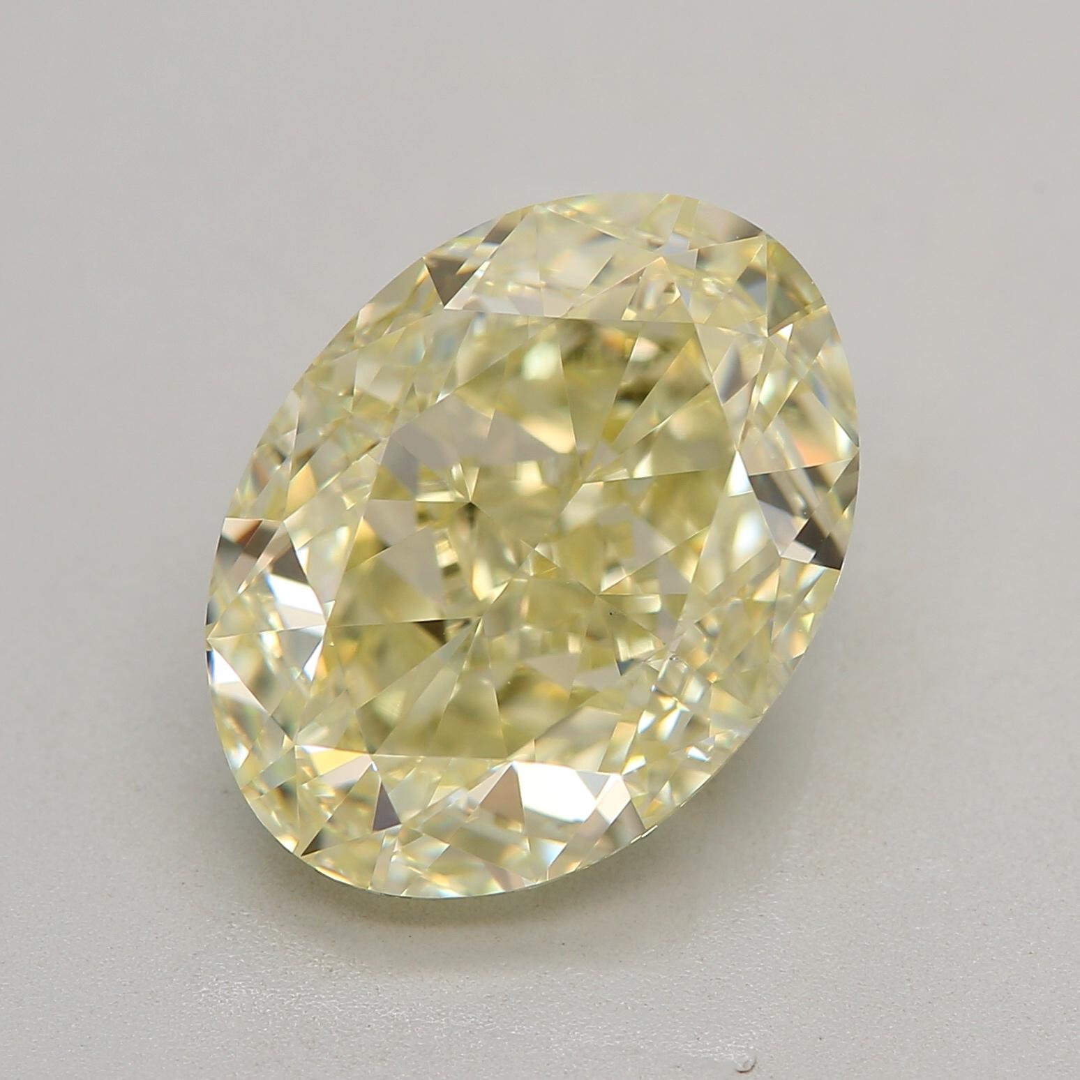 Certificat : GIA 
Numéro de rapport : 1499624267
Forme et coupe : Ovale
Poids en carats : 3,65 carats
Dimensions : 10,77 x 7,91 x 5,40 mm
Qualité de la couleur : Jaune clair fantaisie

CARACTÉRISTIQUES DU DIAMANT :

Ce diamant Fancy Light Yellow