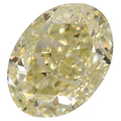 Diamante certificado por el GIA de 3,65 quilates de color amarillo claro fantasía y claridad VS1