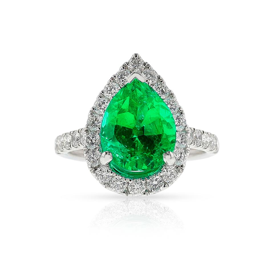GIA Certified 3.68 ct. Colombian Emerald and Diamond Ring, 18k 2