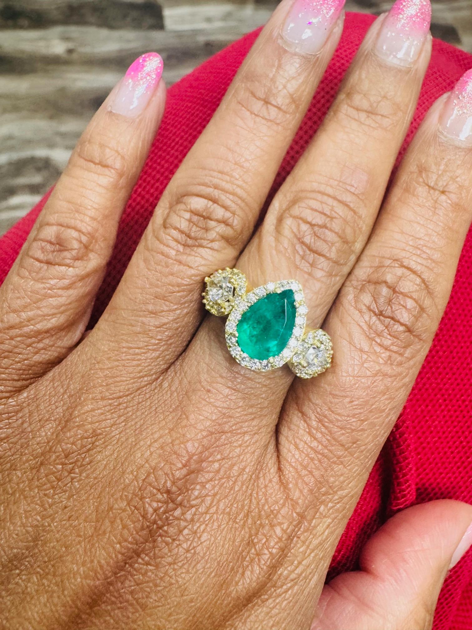 GIA Certified 3.69 Carat Colombian Emerald Diamond 18 Karat Yellow Gold Ring For Sale 8
