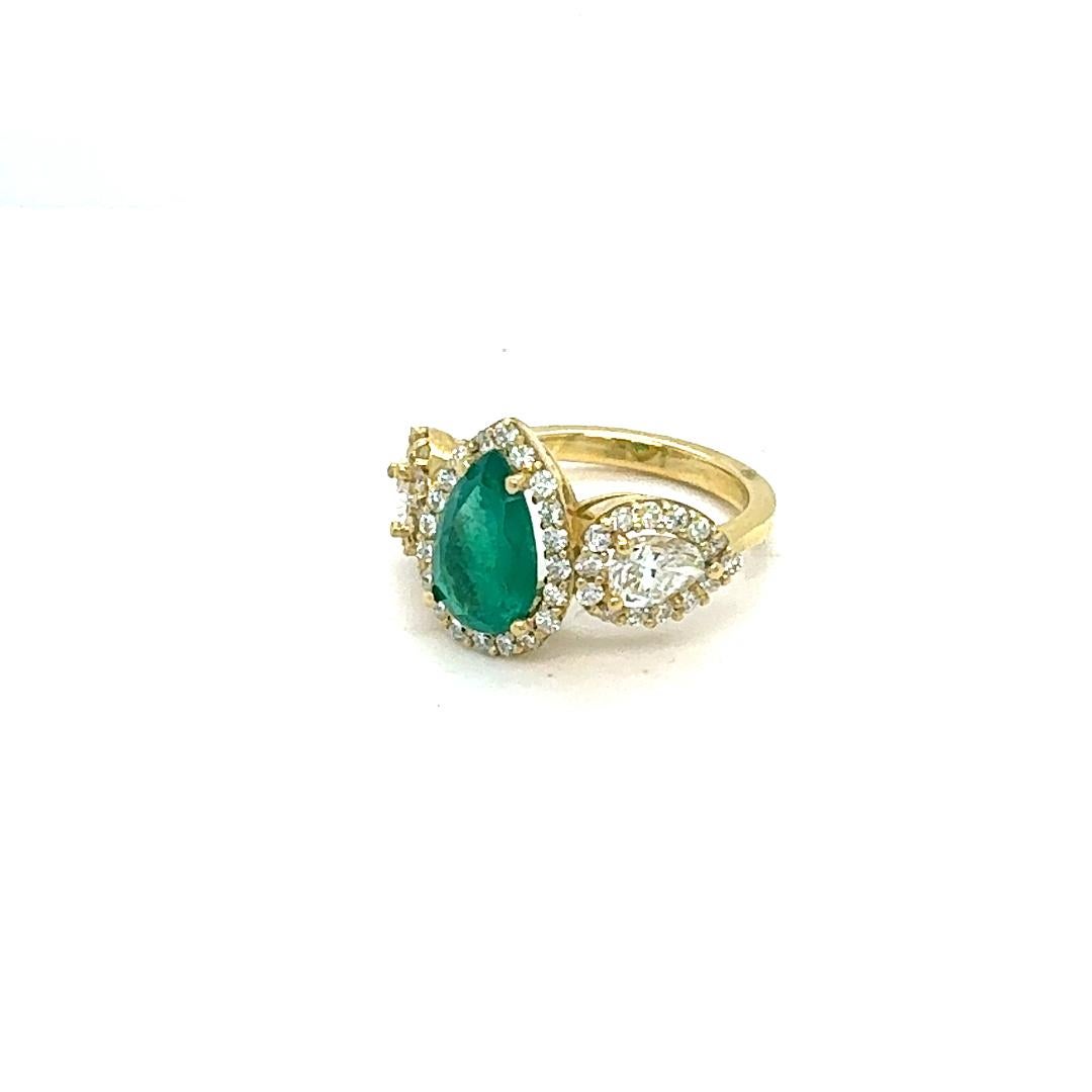 Pear Cut GIA Certified 3.69 Carat Colombian Emerald Diamond 18 Karat Yellow Gold Ring For Sale