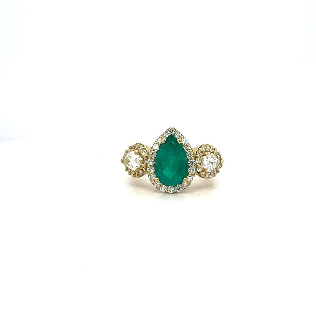 Women's GIA Certified 3.69 Carat Colombian Emerald Diamond 18 Karat Yellow Gold Ring For Sale