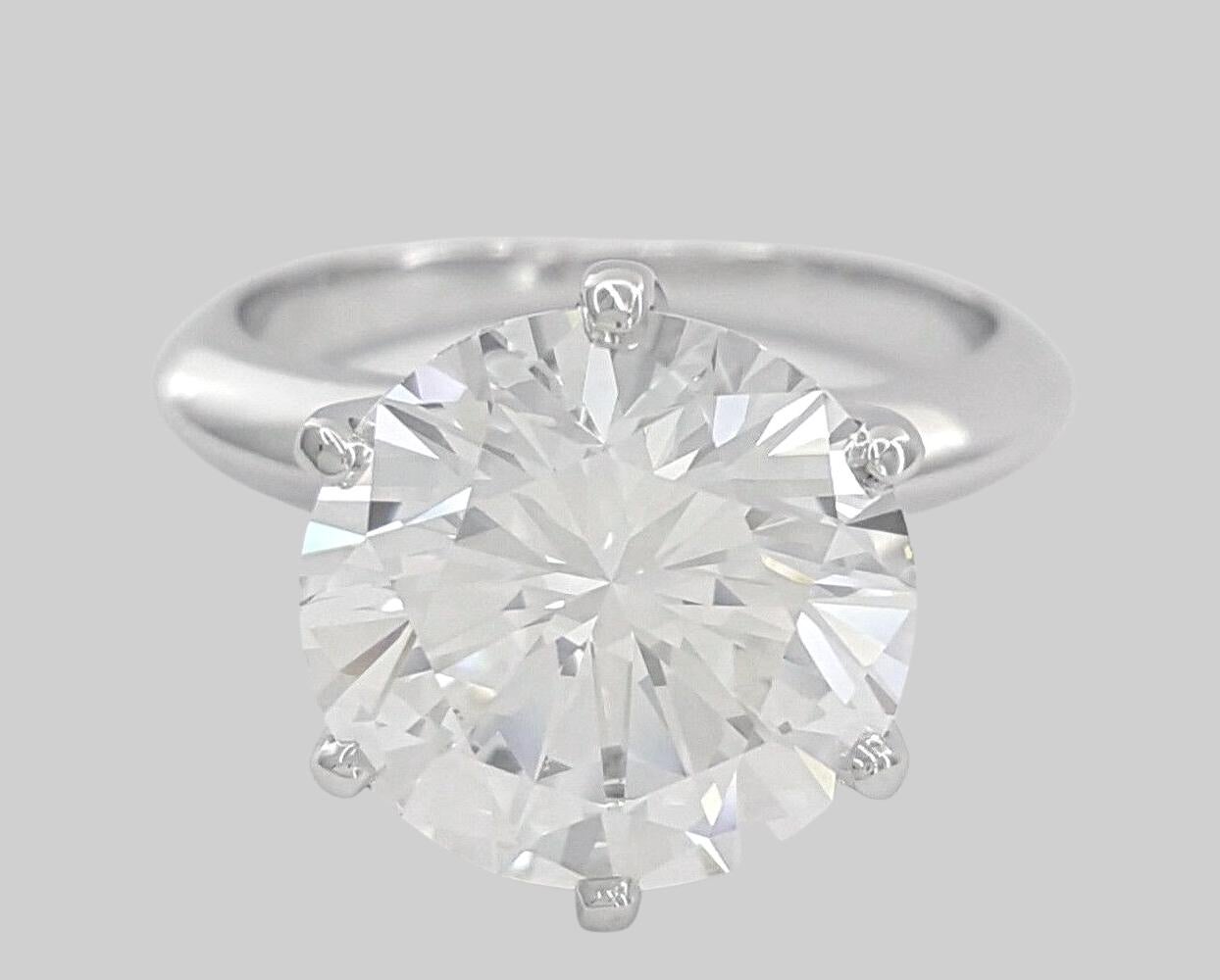 Modern GIA Certified 3.70 Carat Round Brilliant Cut Diamond Solitaire Ring For Sale