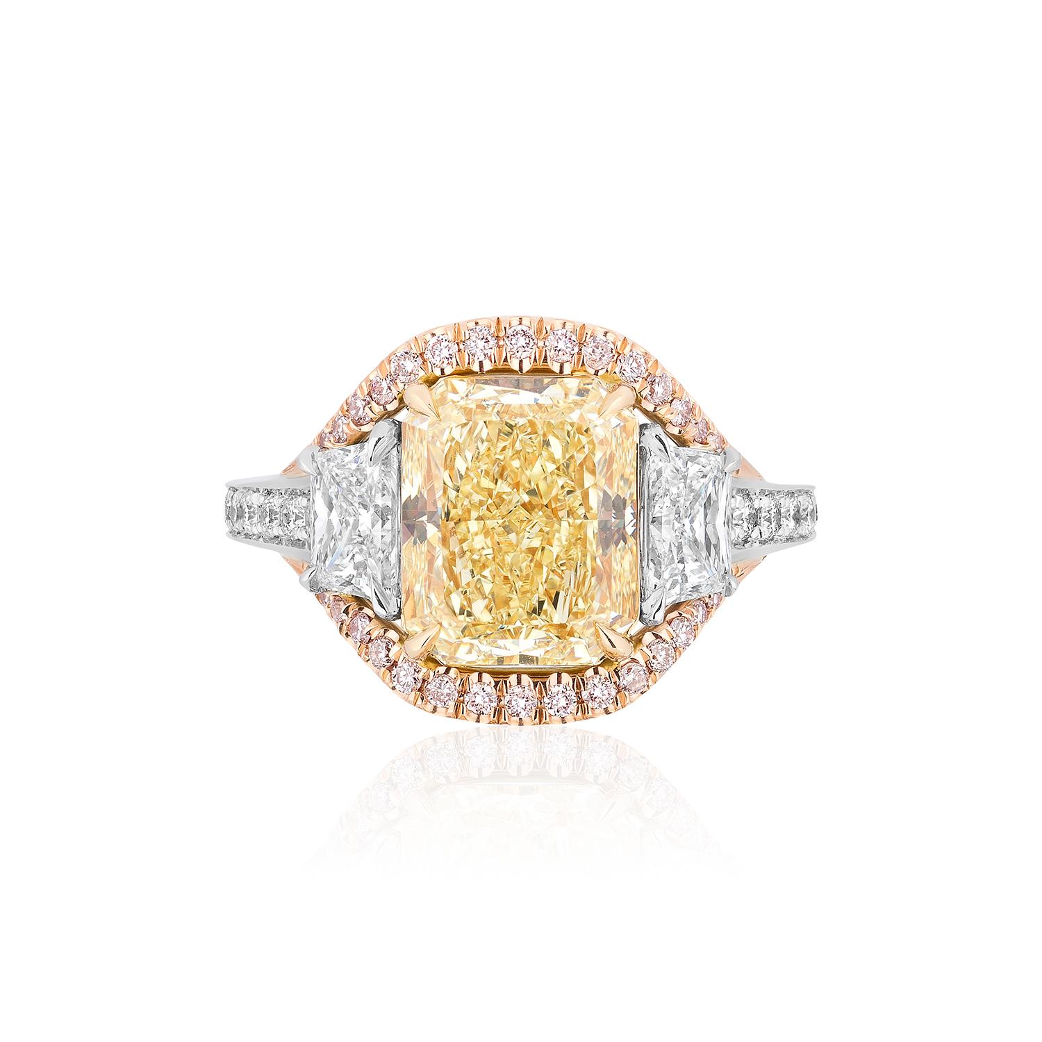 GIA-zertifizierter 3,77 Karat strahlender hellgelber Diamantring im Zustand „Neu“ im Angebot in New York, NY