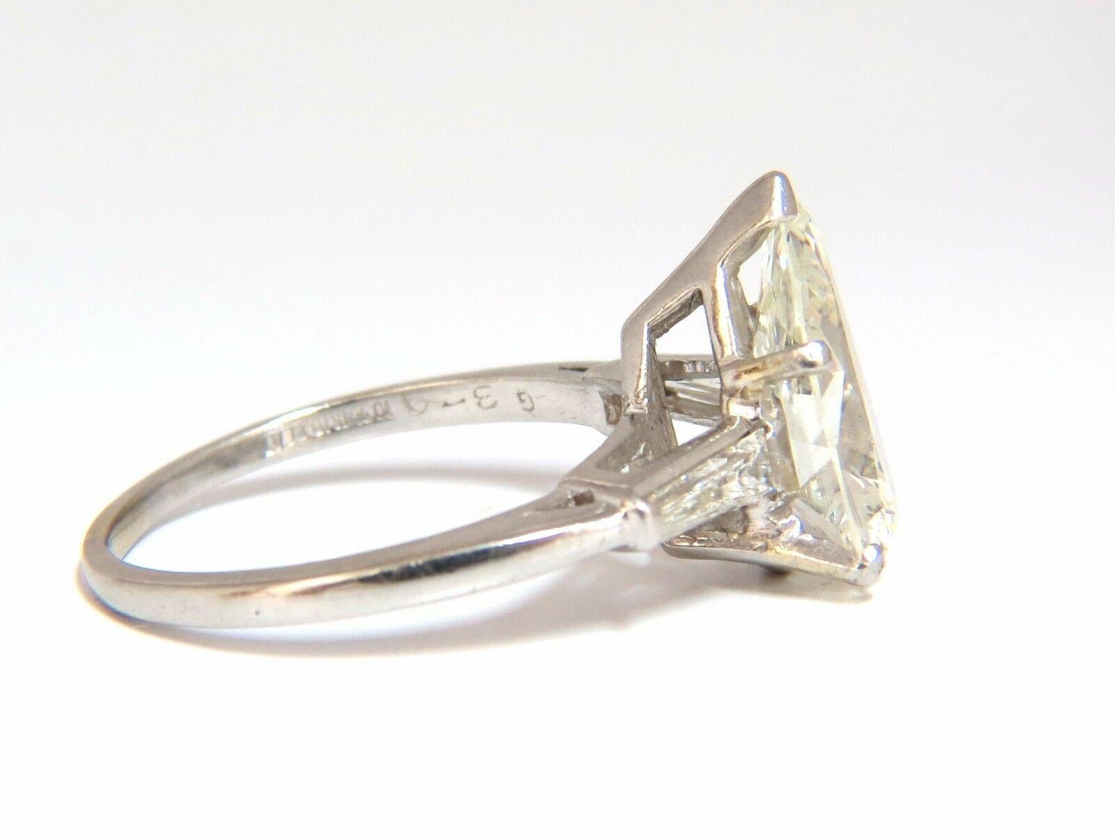 Bague de fiançailles classique en platine avec diamant en forme de poire de 3,77 carats certifié par le GIA Unisexe en vente