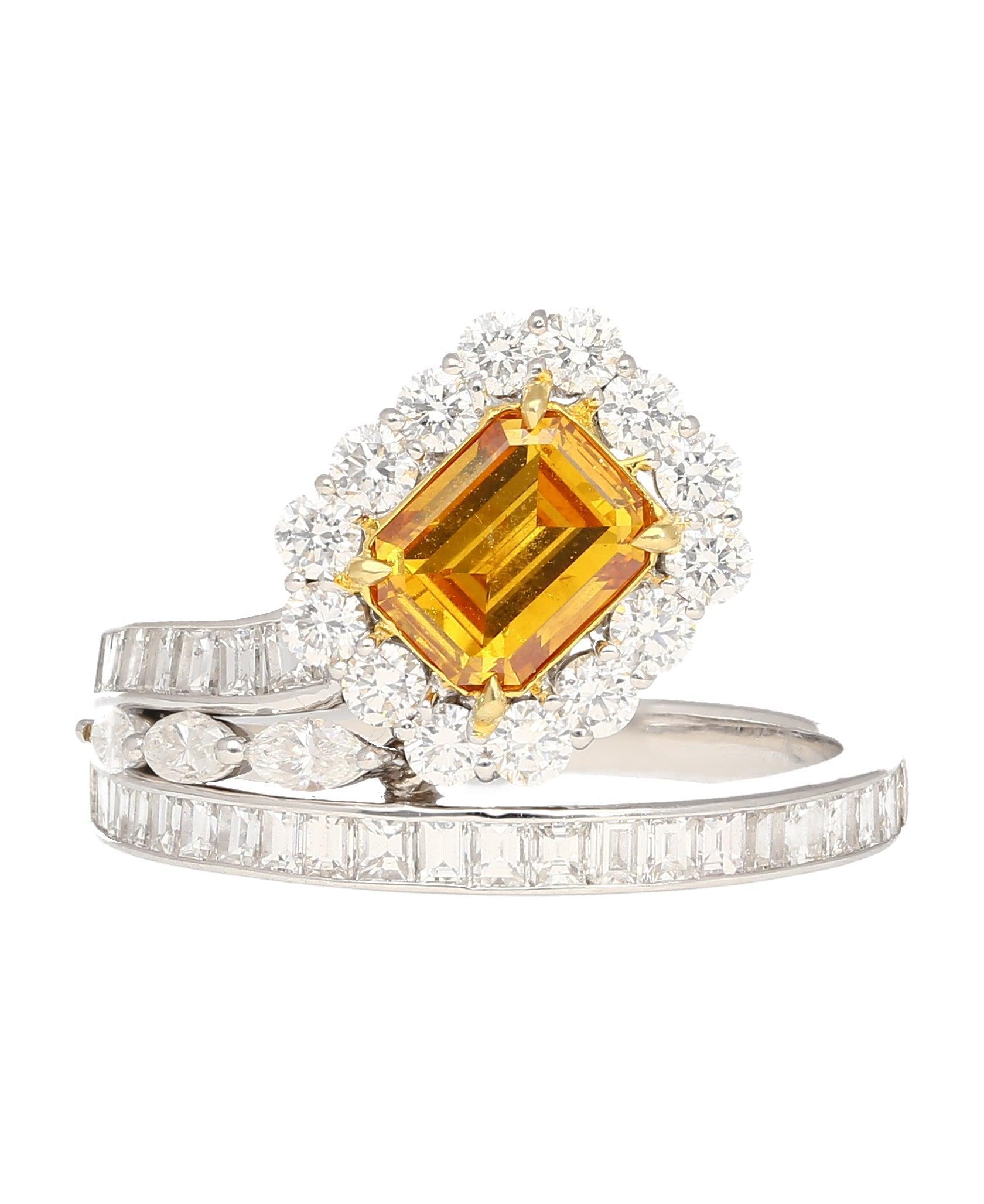 Taglio smeraldo Anello Toi Et Moi staccabile a due pezzi con certificato GIA da 3,81 carati in oro bianco 18 carati in vendita