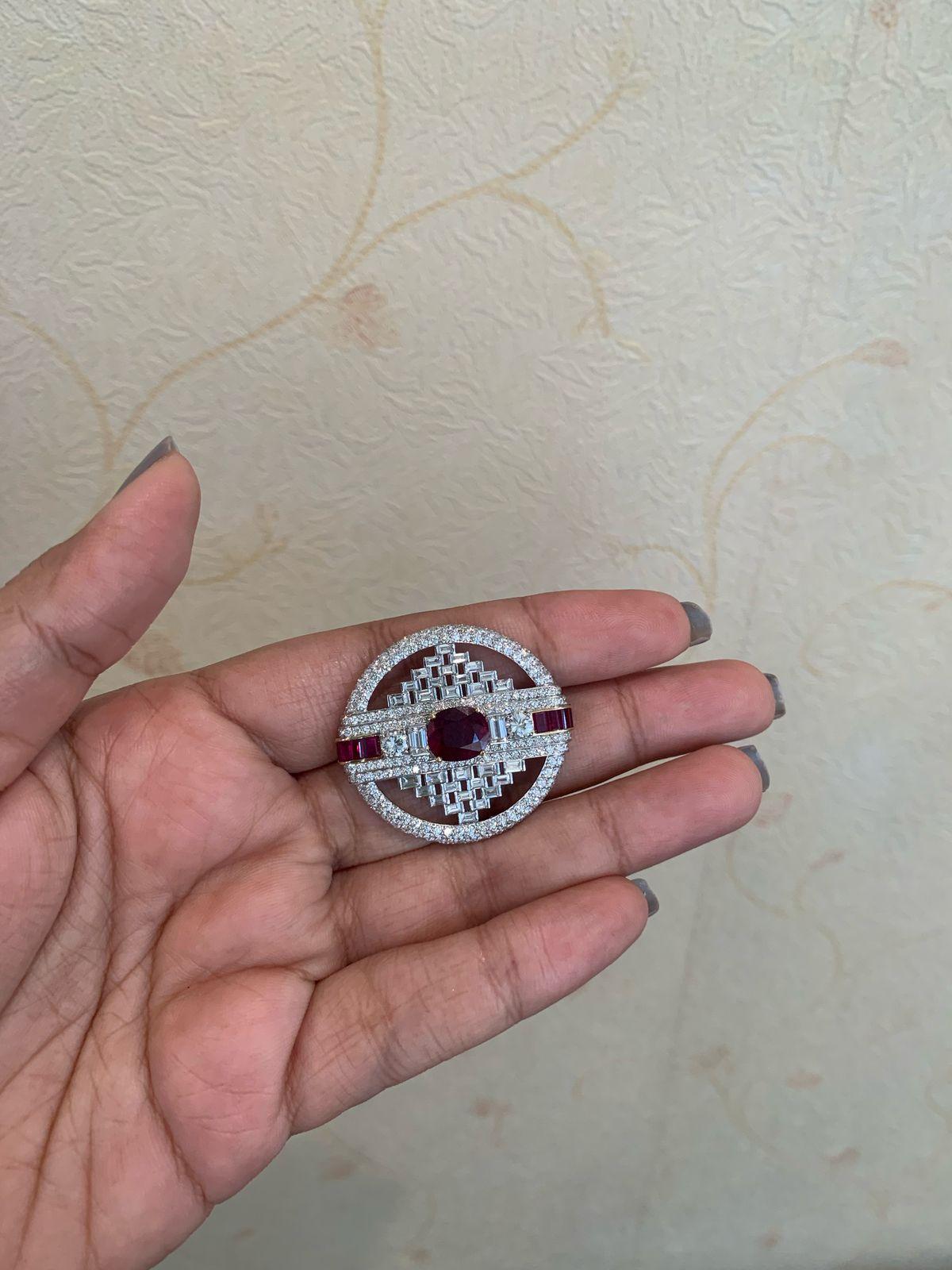 GIA Certified 3.83 Carat Burmese Ruby No Heat Pigeon Blood Diamond Brooch In New Condition For Sale In Bangkok, TH