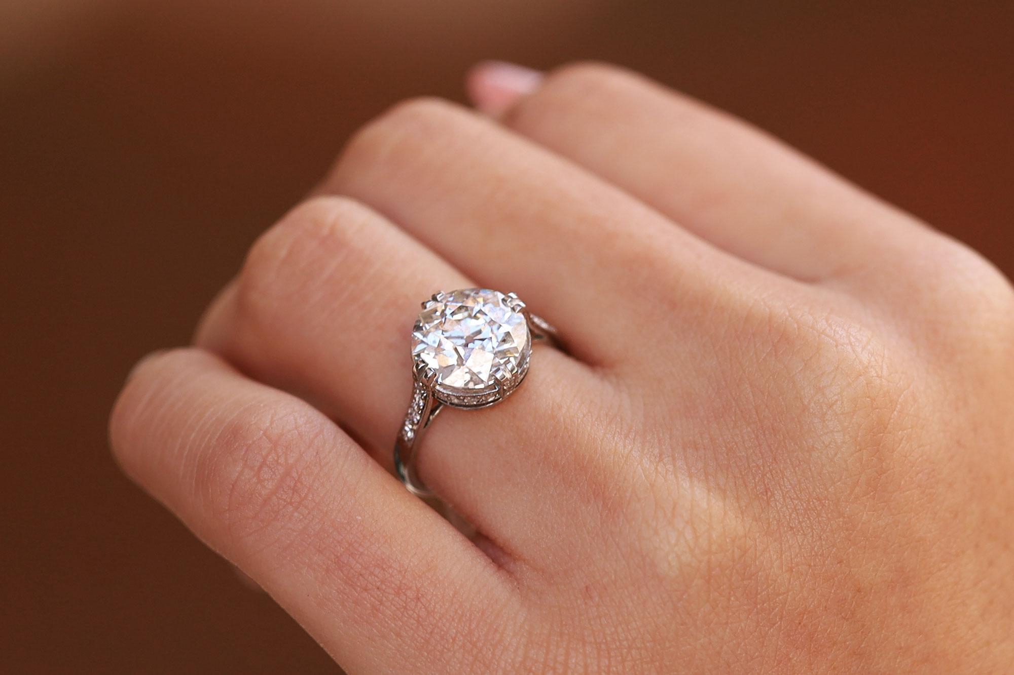 Women's or Men's GIA Certified 3.86 Carat European Cut Diamond Art Deco Engagement Ring For Sale