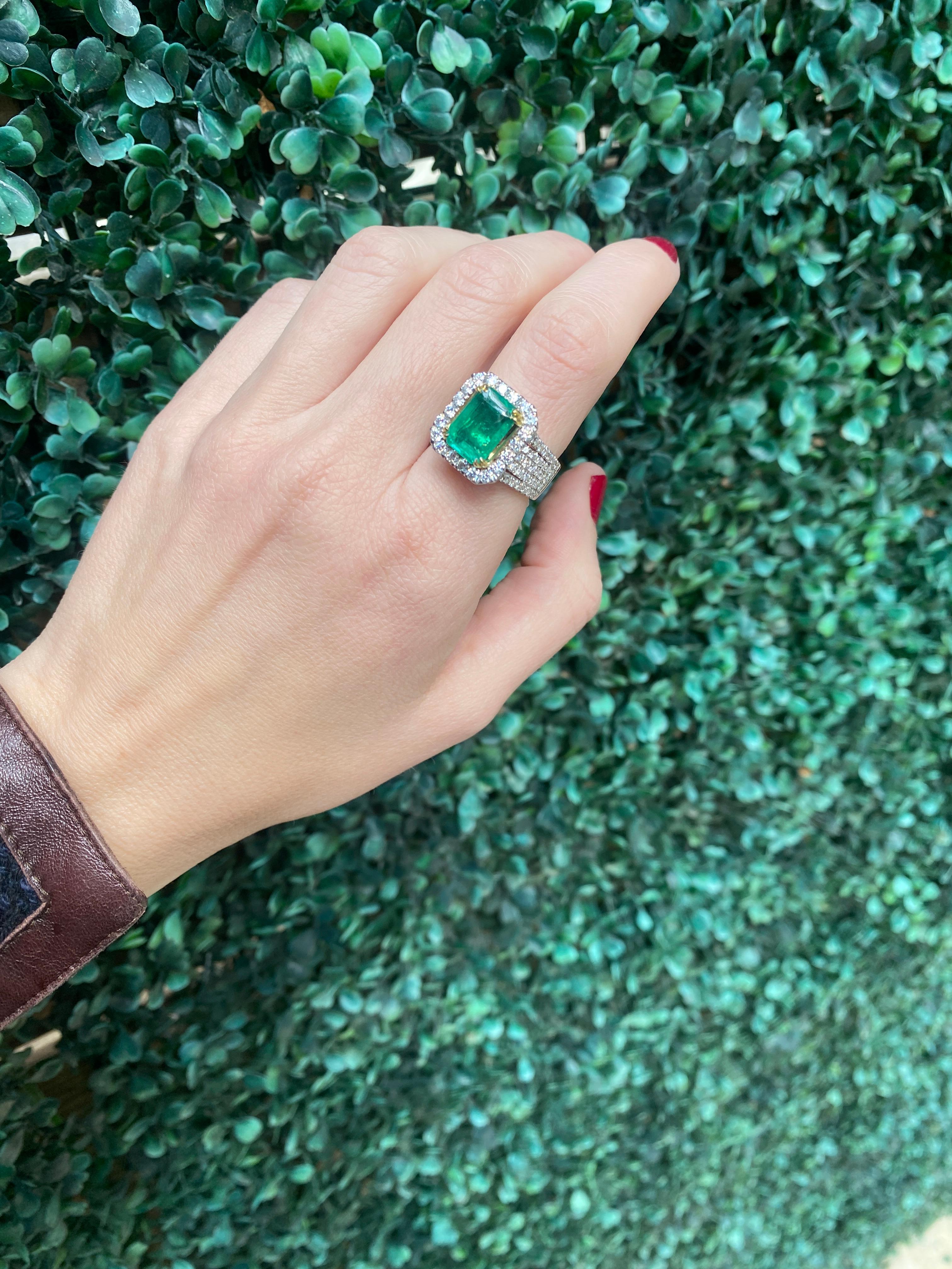 GIA Certified 3.86 Carat Octagonal Cut Emerald & Diamond Cocktail Ring For Sale 3