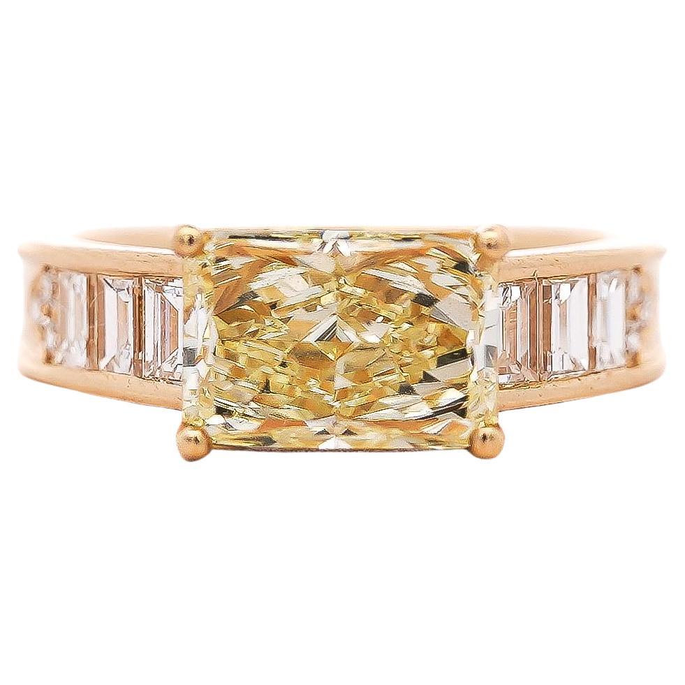 Bague East West en or 18 carats certifiée GIA avec diamant jaune de 3,86 carats