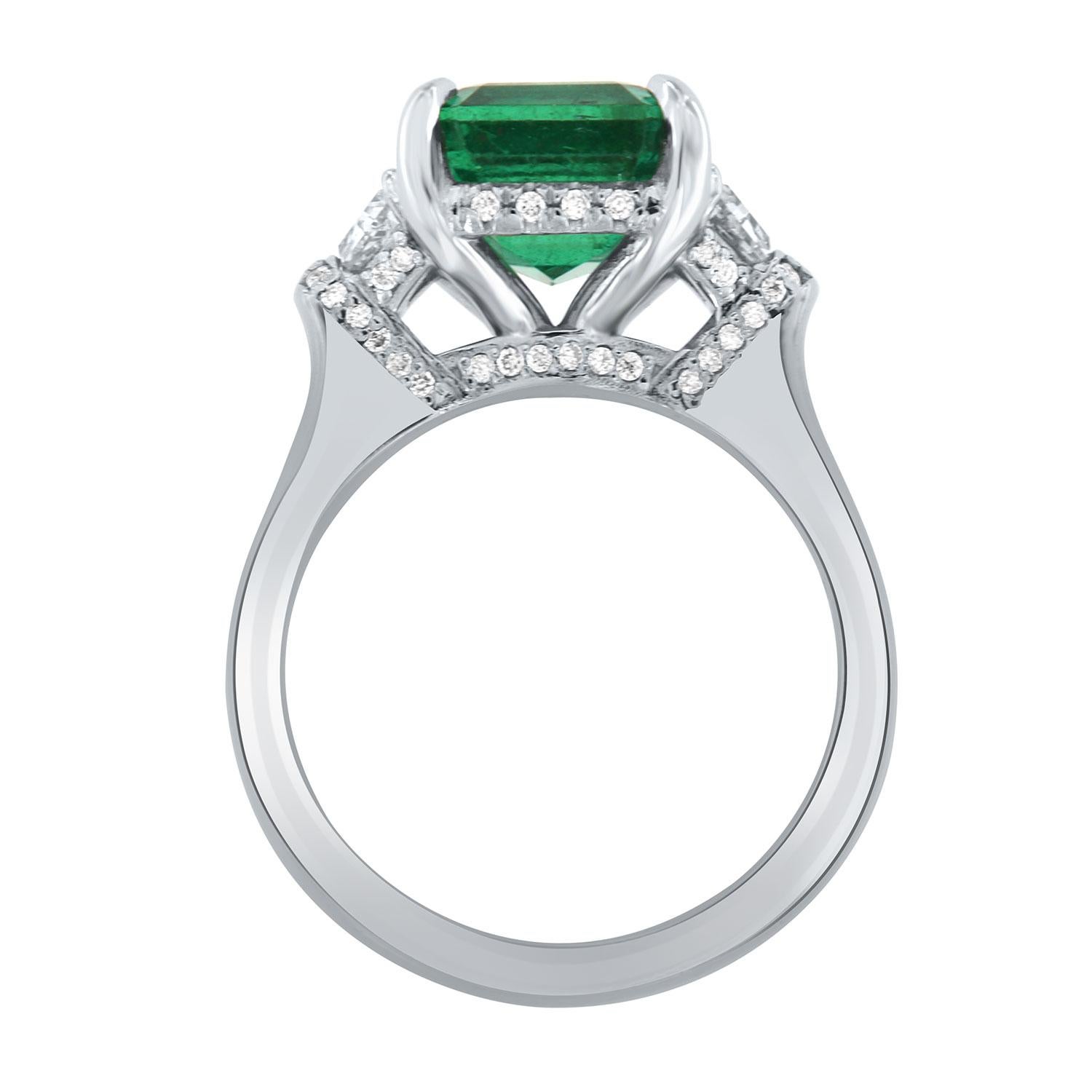 Emerald Cut GIA Certified 3.87 Carat Green Emerald Trapeze Diamond Platinum Ring For Sale