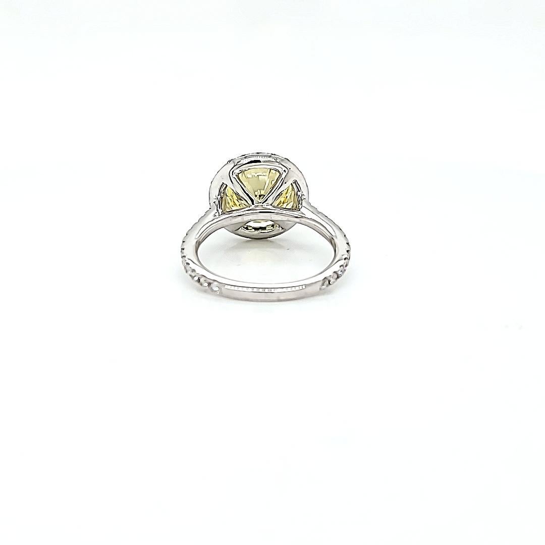 Women's or Men's GIA Certified 3.87 Carats Fancy Yellow Diamond Ring For Sale