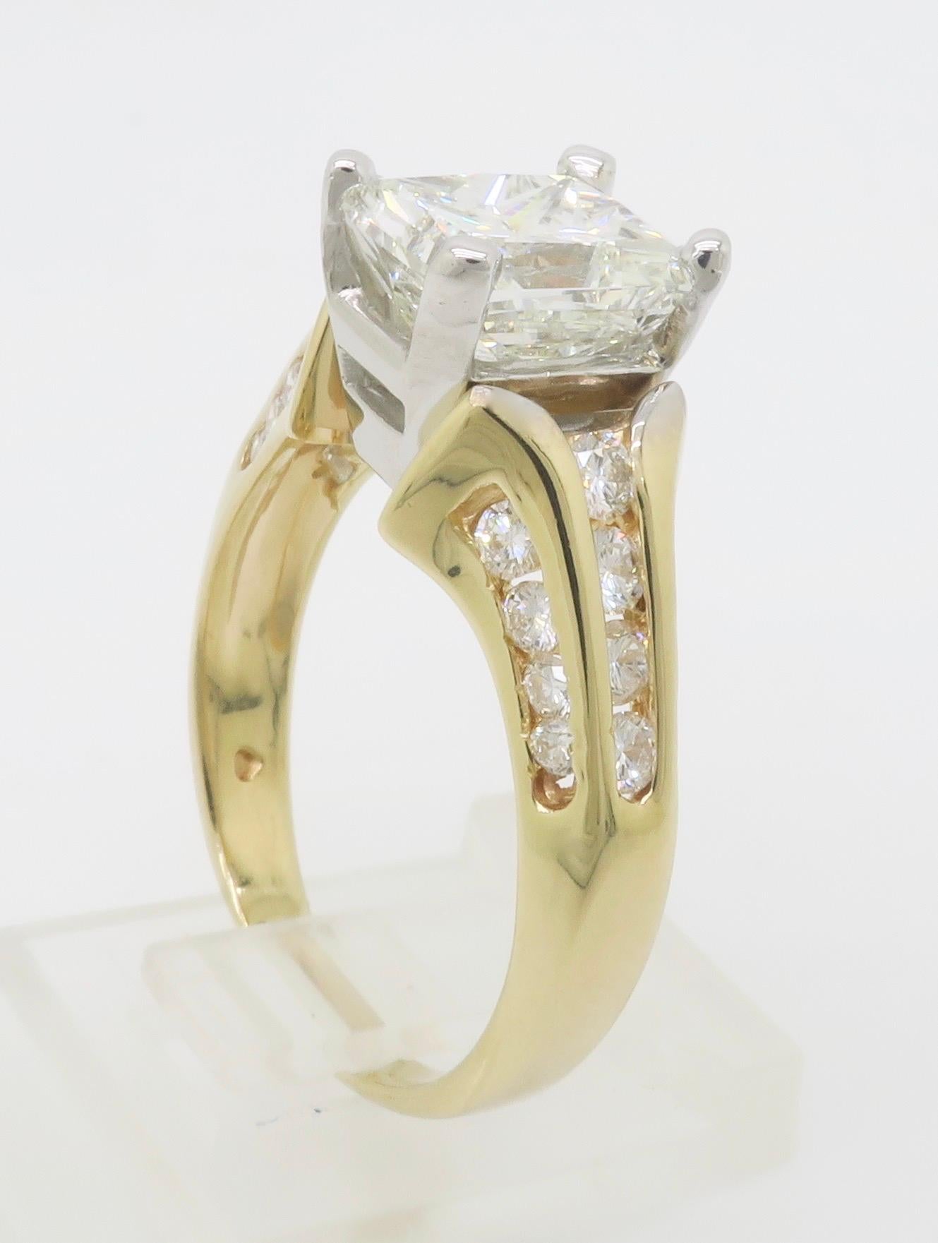 GIA zertifiziert 3,87CTW Prinzessinnenschliff Diamant Ring in Gelbgold gefertigt im Angebot 8