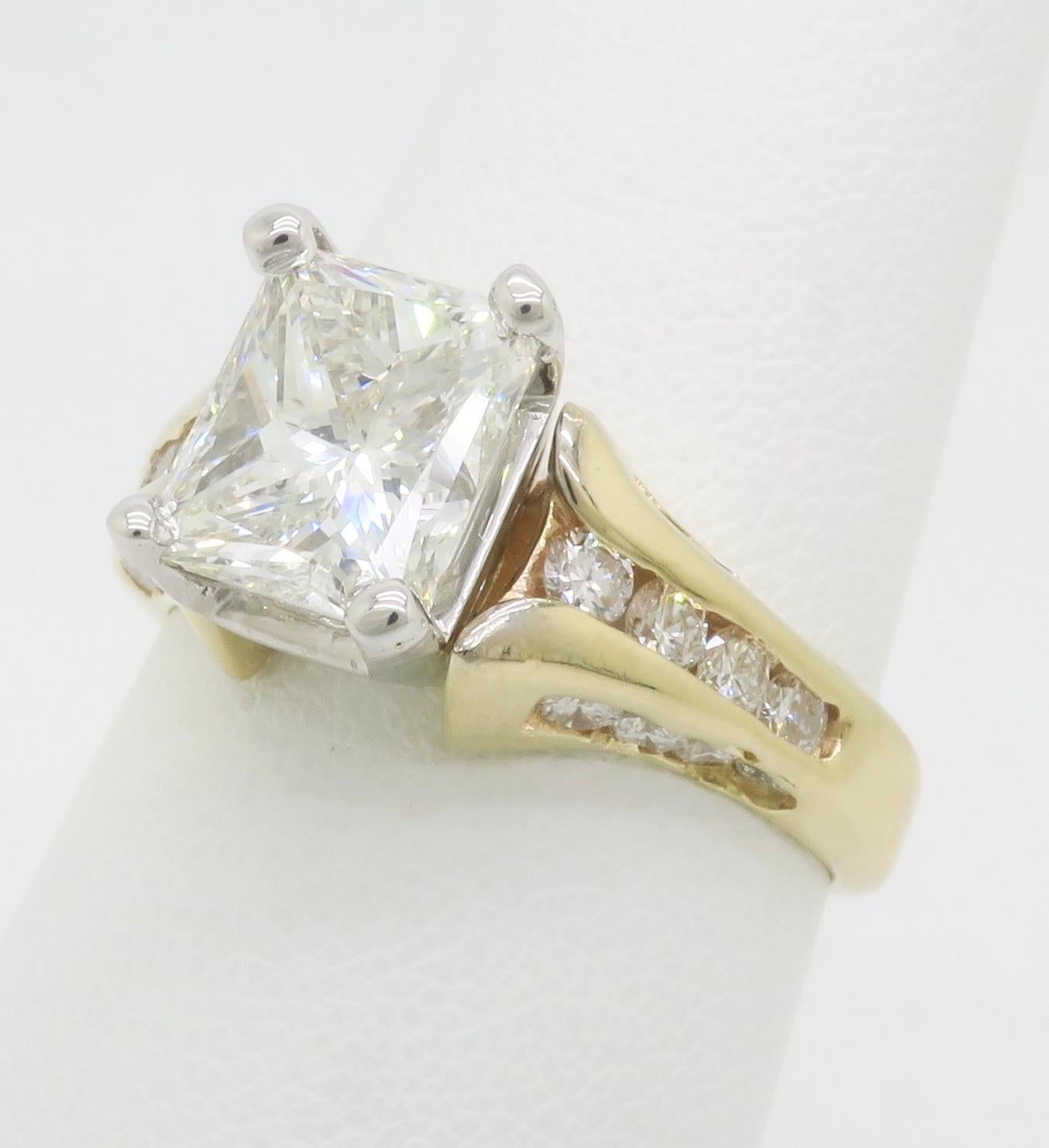 GIA zertifiziert 3,87CTW Prinzessinnenschliff Diamant Ring in Gelbgold gefertigt Damen im Angebot