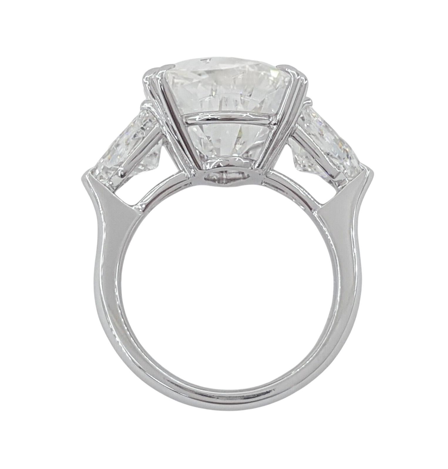 Platinring, GIA-zertifizierter 3,90 Karat D Farbe FLAWLESS Reinheit birnenförmiger Diamant (Tropfenschliff) im Angebot